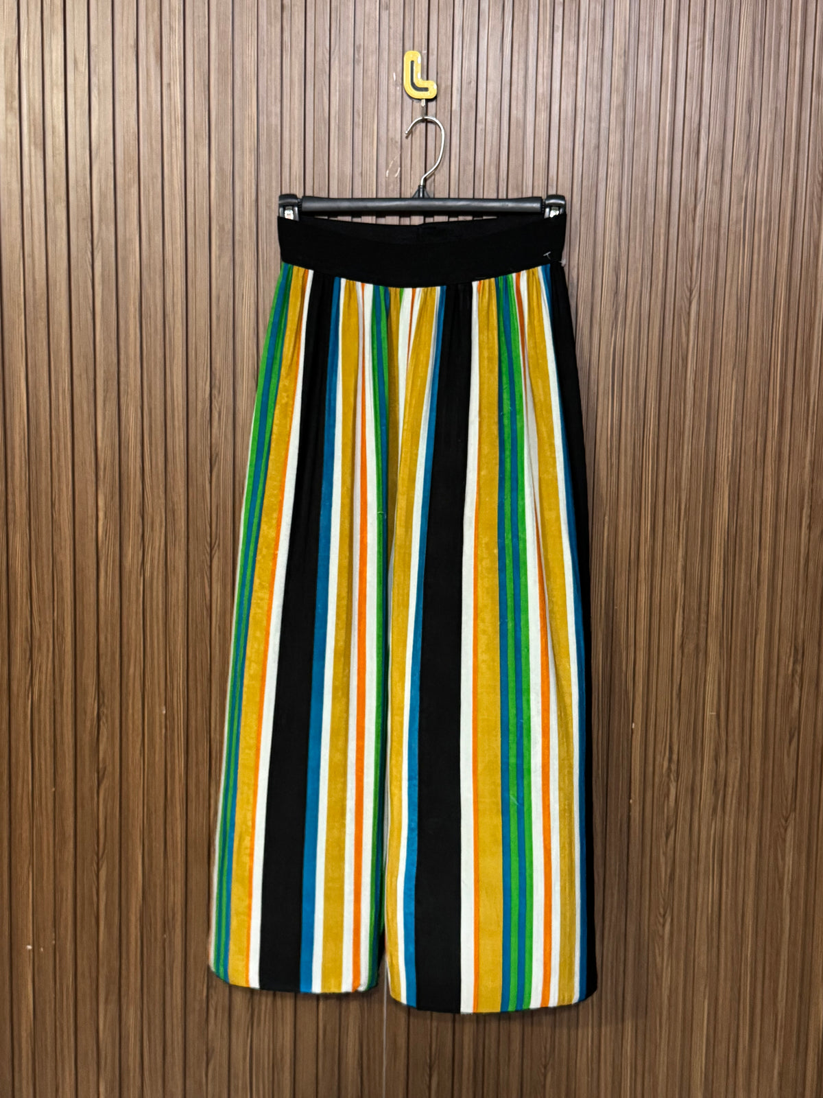 Waist 30 to 32 Length 37 Fabric Elastic Simple Trouser