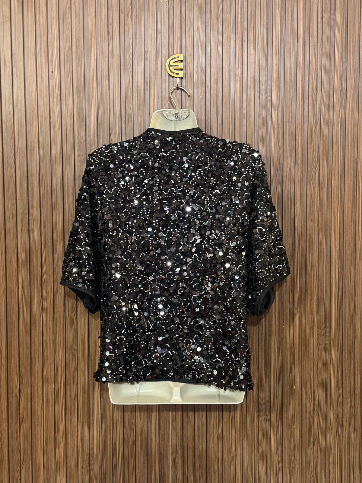 Chest Medium Length 23 Royal Glow