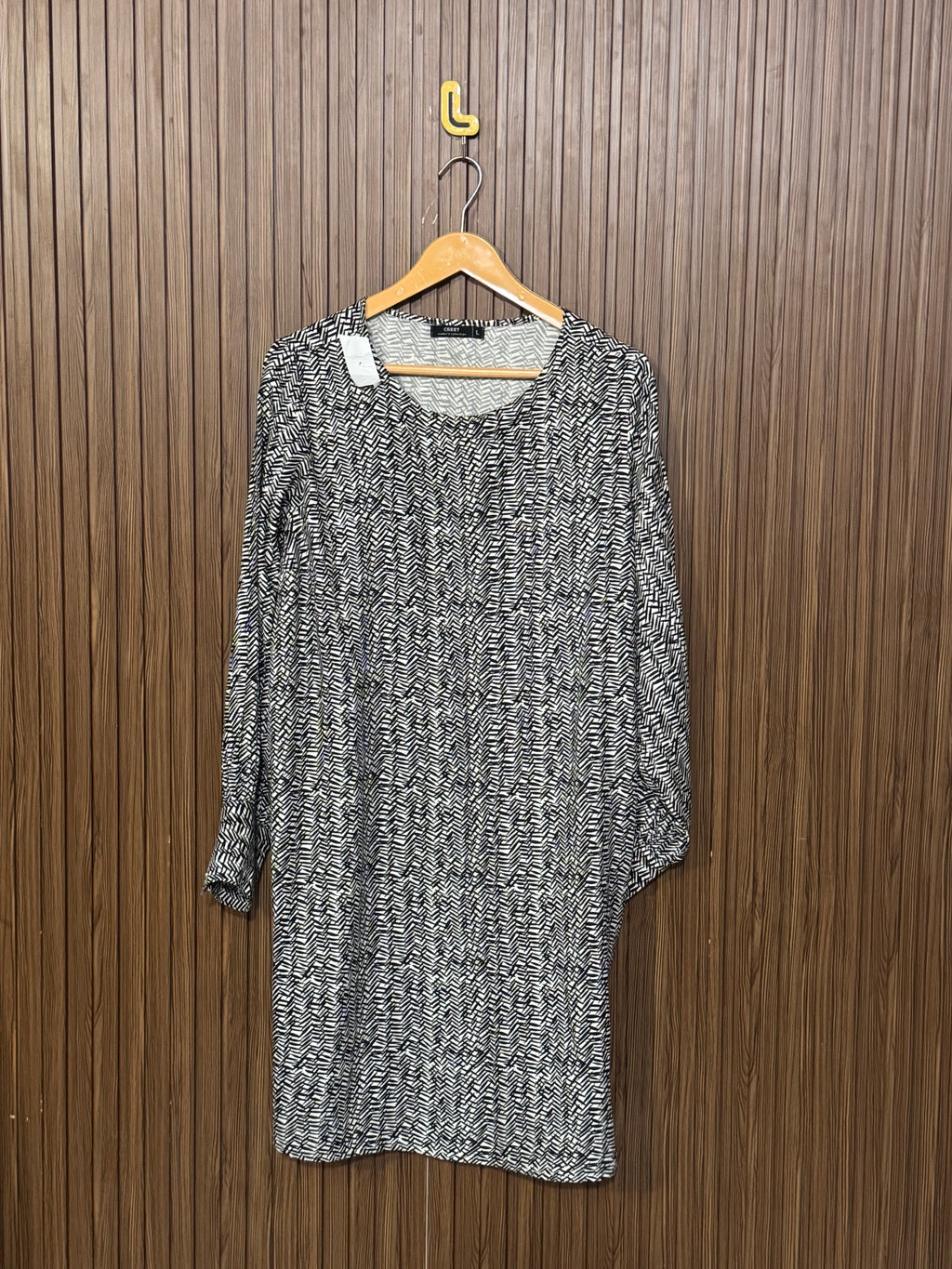 Chest 21 Length 35 Fabric Silk Plain Long Top