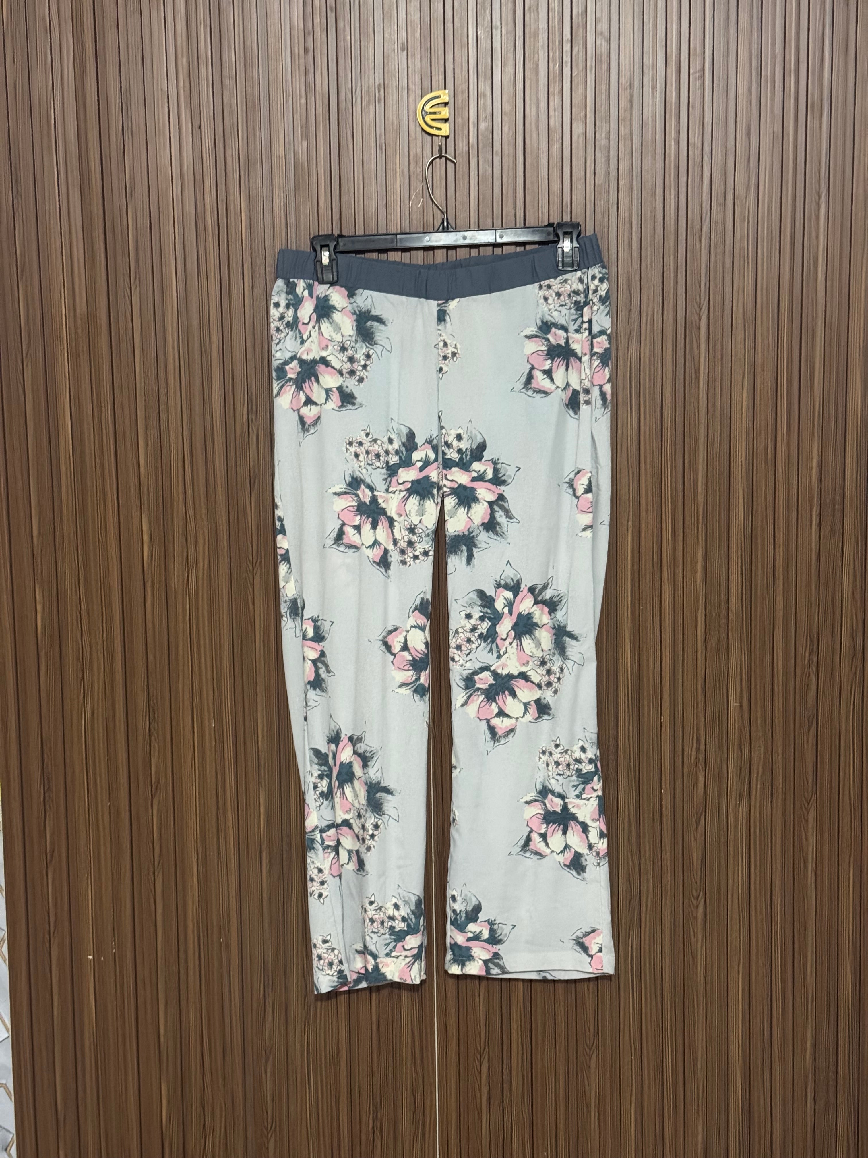 Waist 34 to 40 Length 39 Fabric Shifon Grey Floral