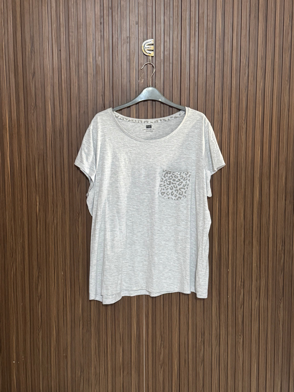 Chest 23 Length 26 Casual Tee