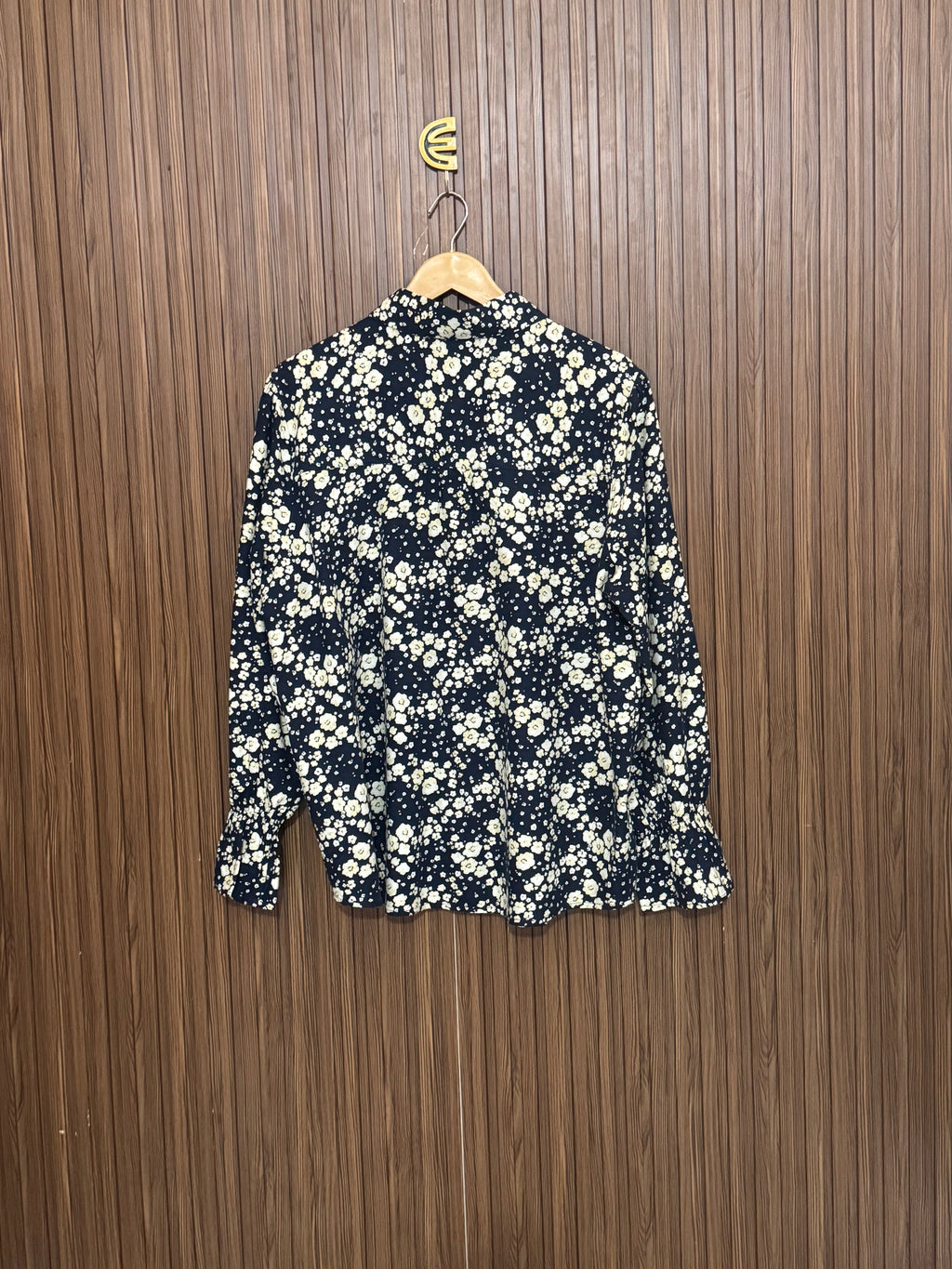 Chest 22 Length 26 Fabric Linen Button Detail Top