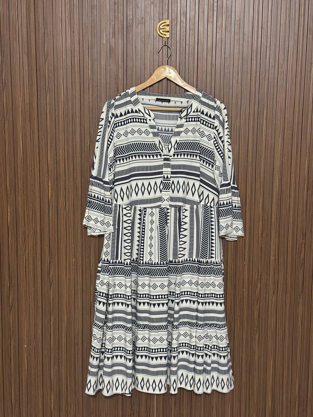 Black & White Long Top