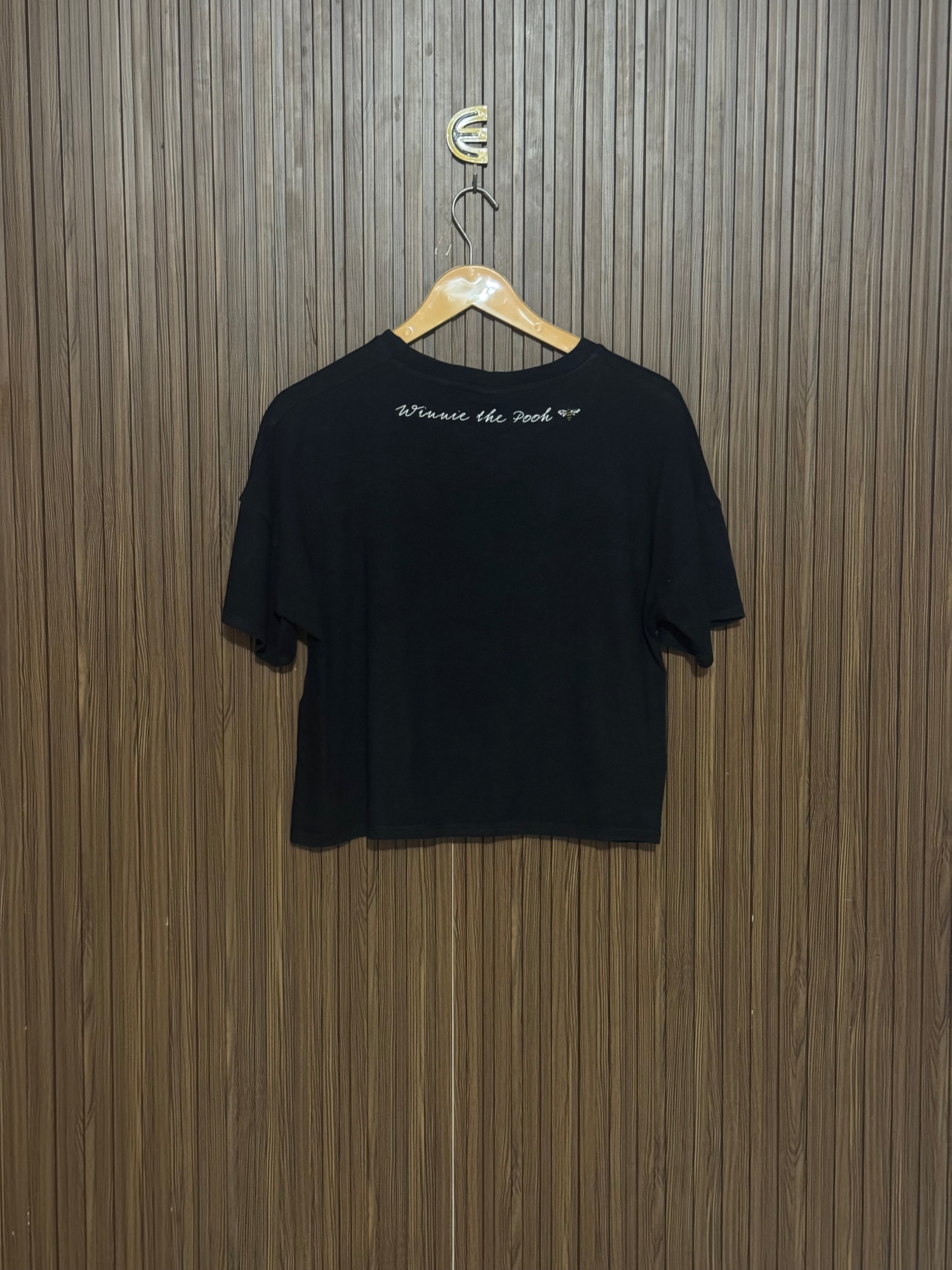 Chest 21 Length 19 Winnie Graphic