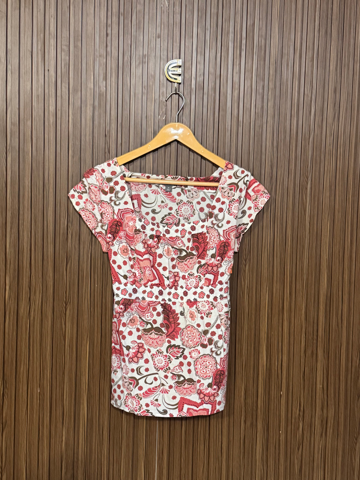 Chest 16 Length 23 Fabric Silk Style Sleeves