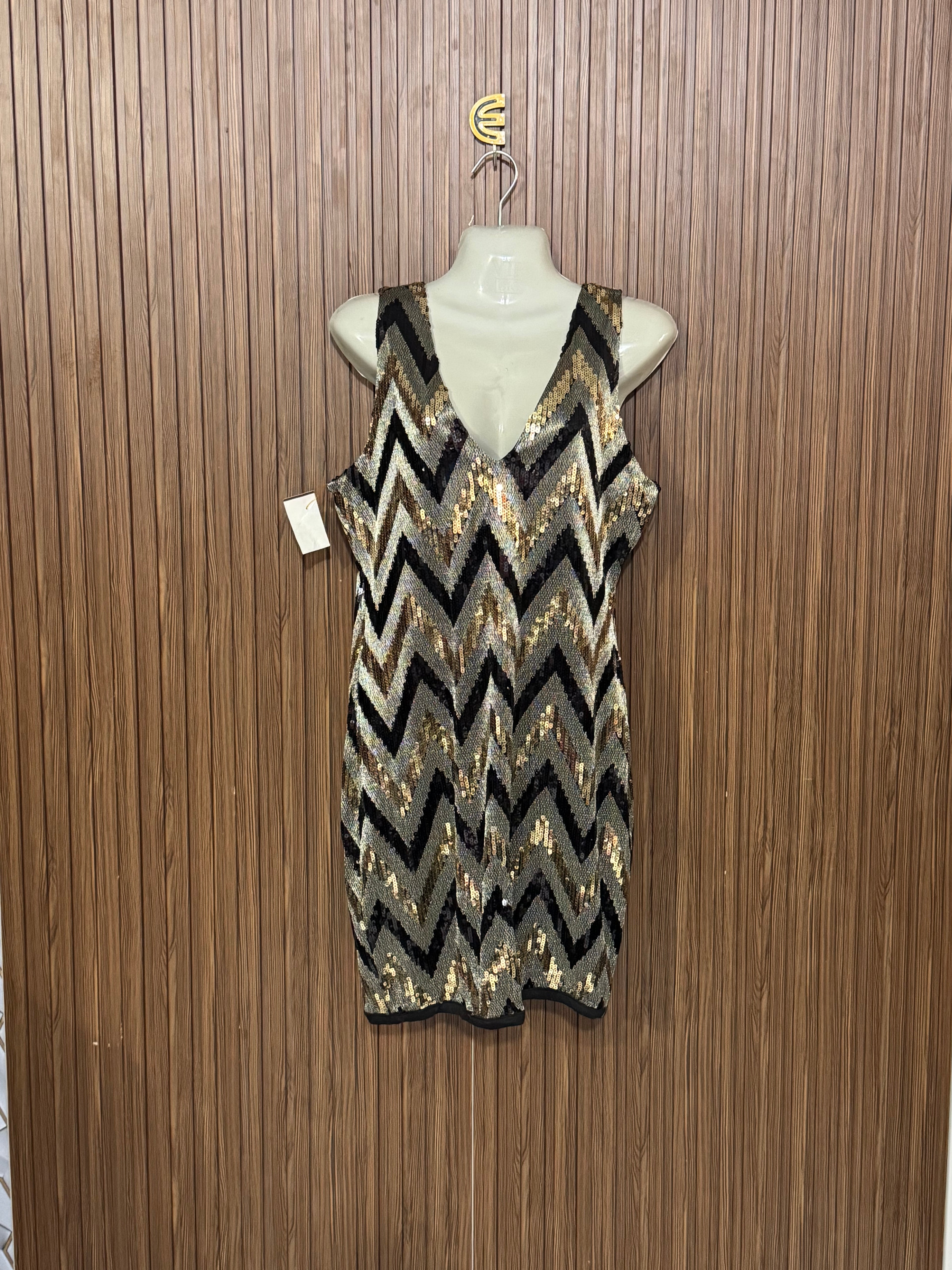 Chest 16 Length 33 Gold Shimmer
