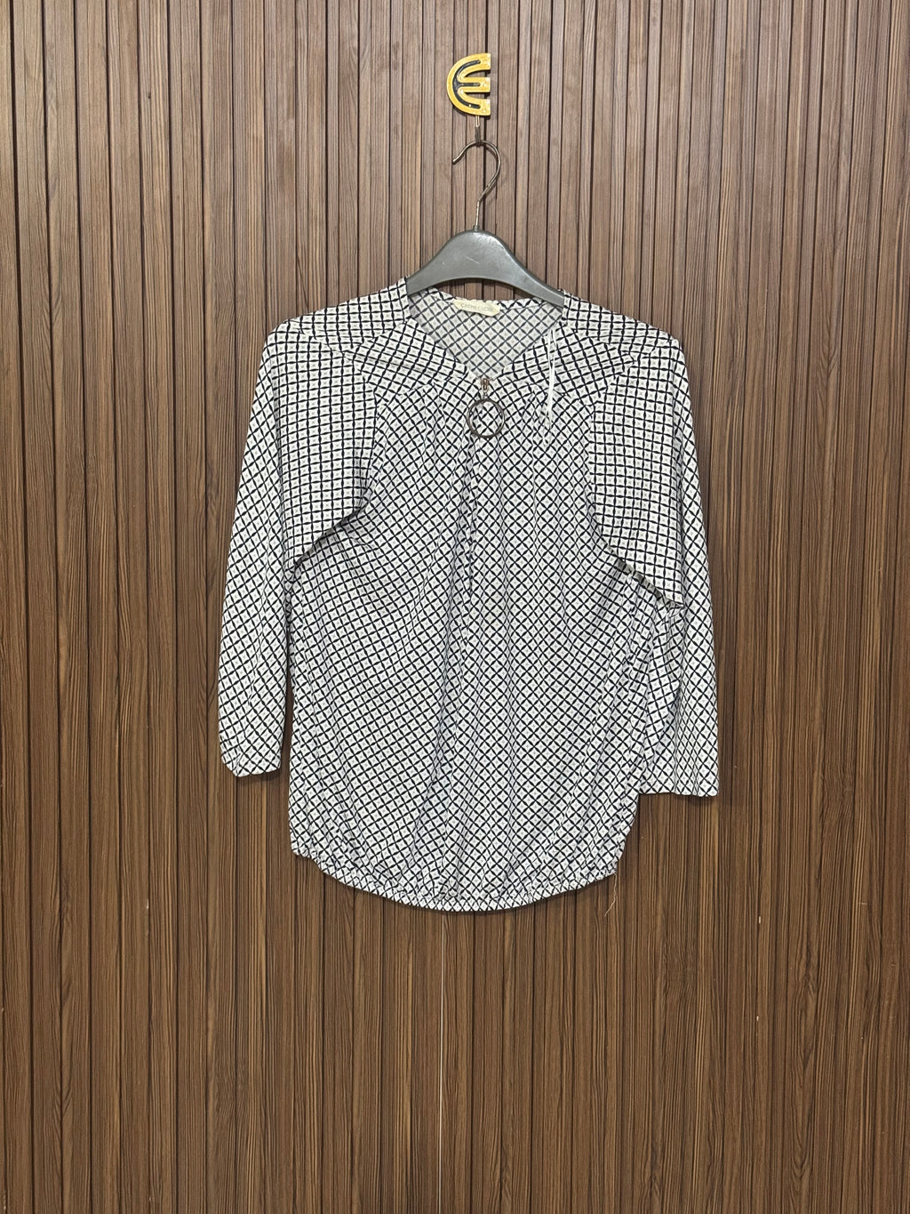 Chest 18 Length 23 Fabric Silk Relaxed Fit Printed Silk Top
