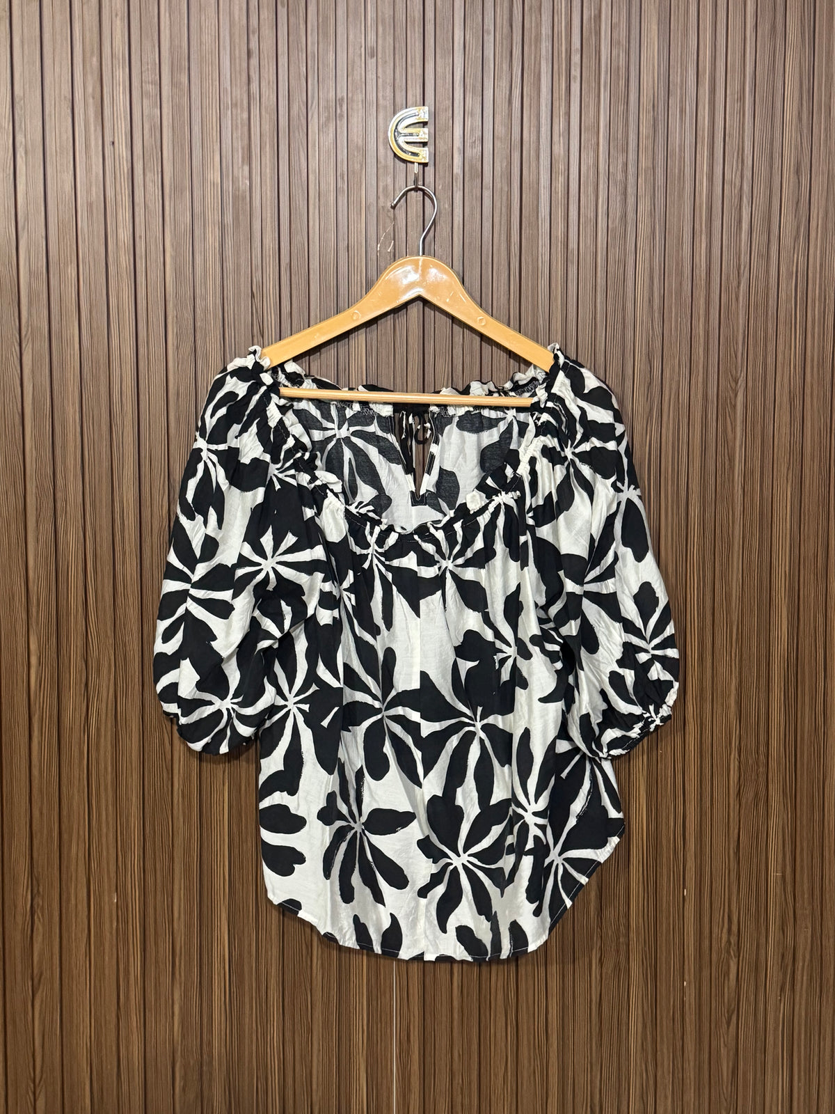 Chest 25 Length 23 Fabric Shifon Dreamy Sleeves