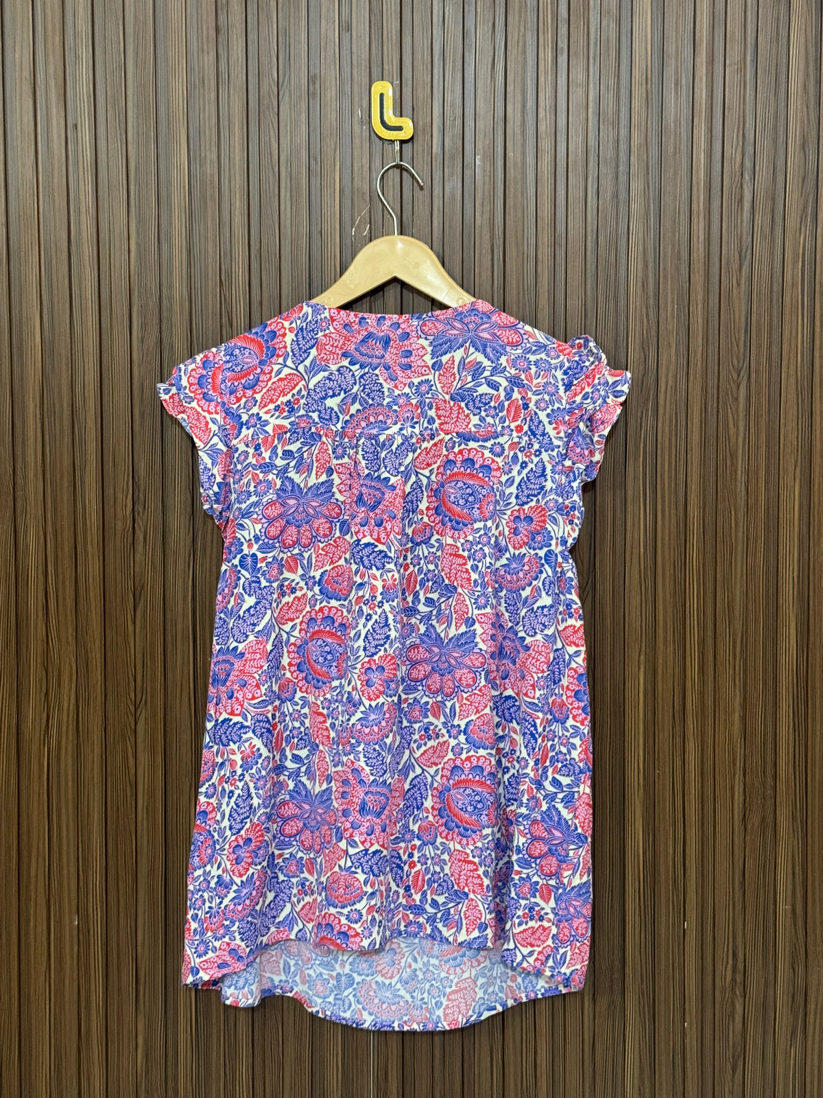 Chest 22 Length 24 Fabric Silk Shifon Loose Sleeveless