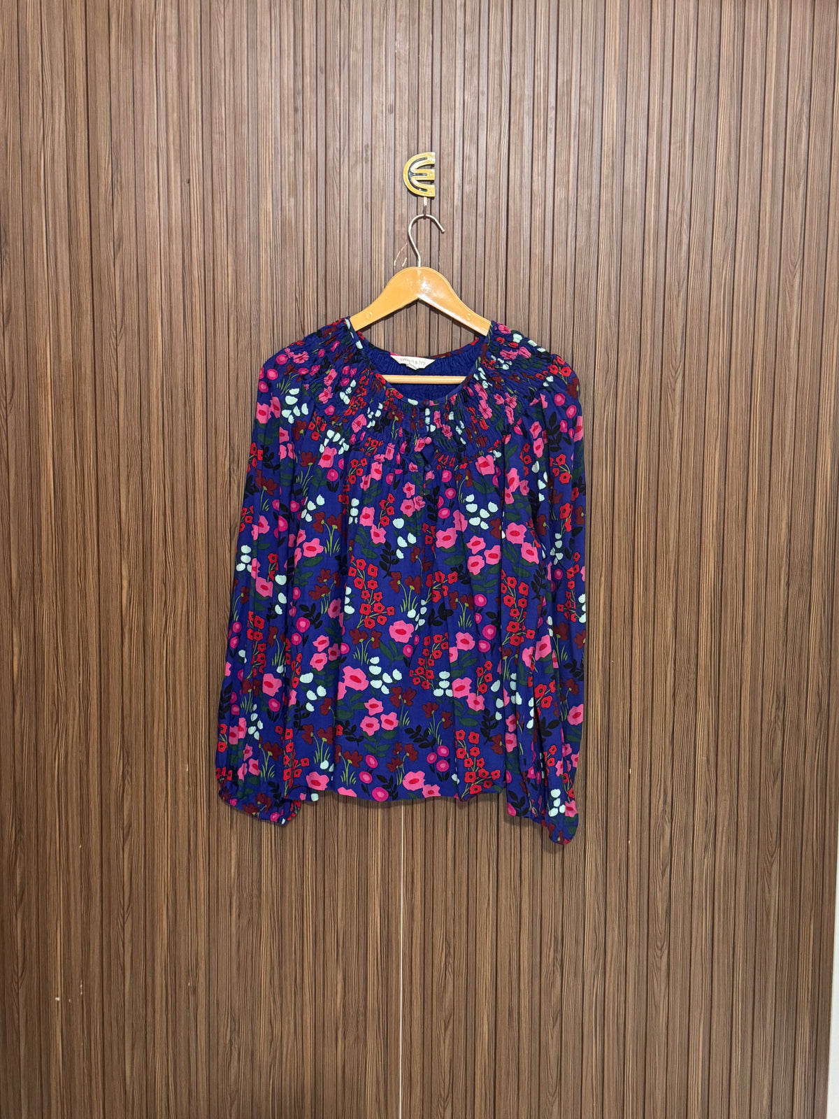 Chest 23 Length 23 Fabric Silk Bold Print Top