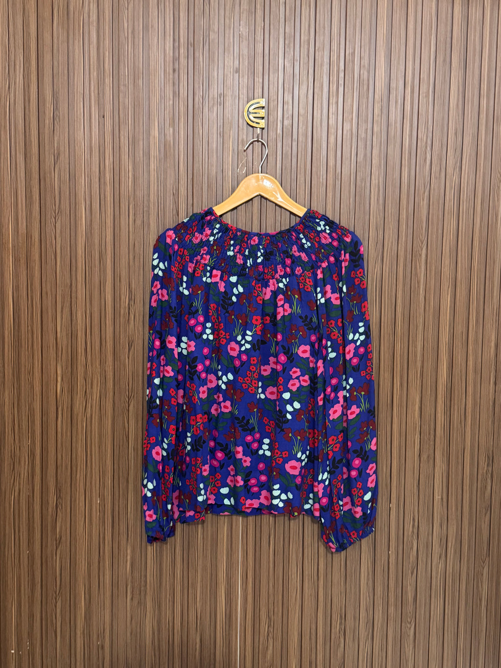 Chest 23 Length 23 Fabric Silk Bold Print Top