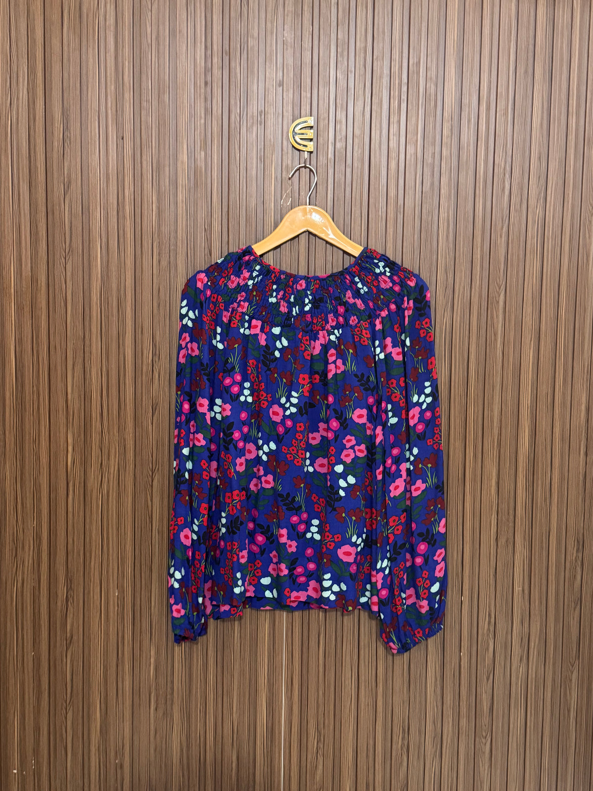 Chest 23 Length 23 Fabric Silk Bold Print Top