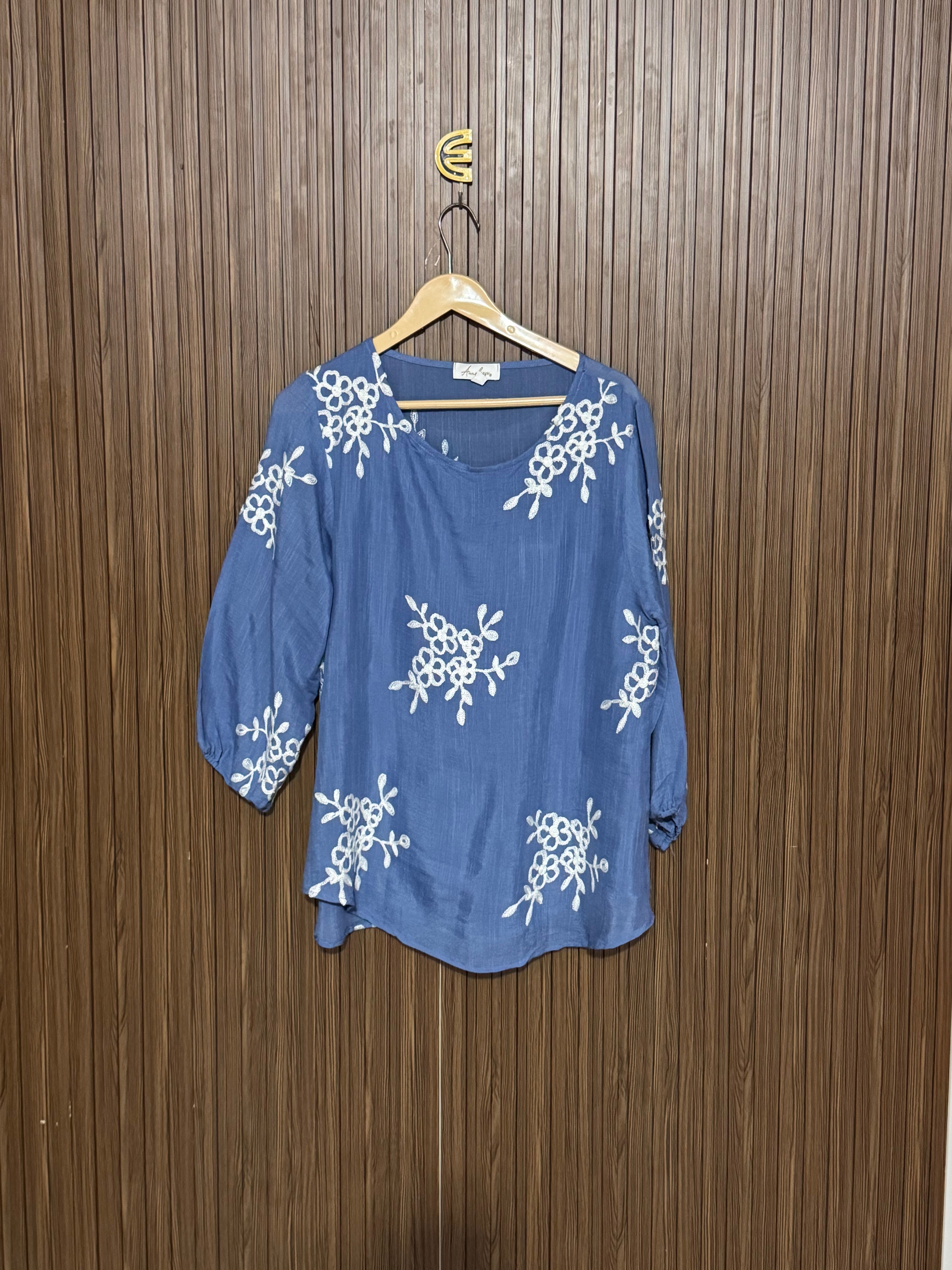 Chest 21 Length 26 Fabric Shifon Round Neck Top
