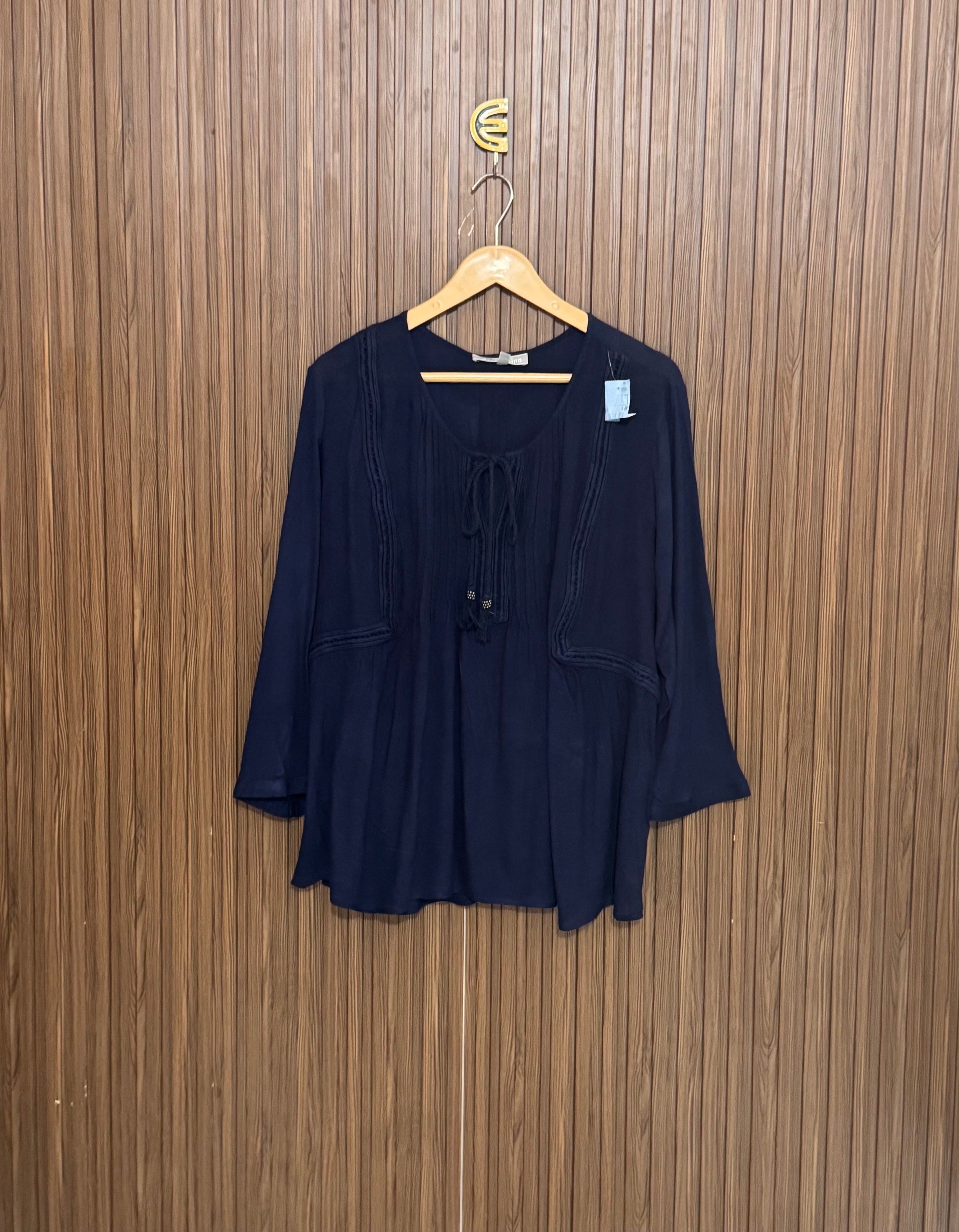 Chest 23 Length 26 Fabric Shifon Stretch Knit Top