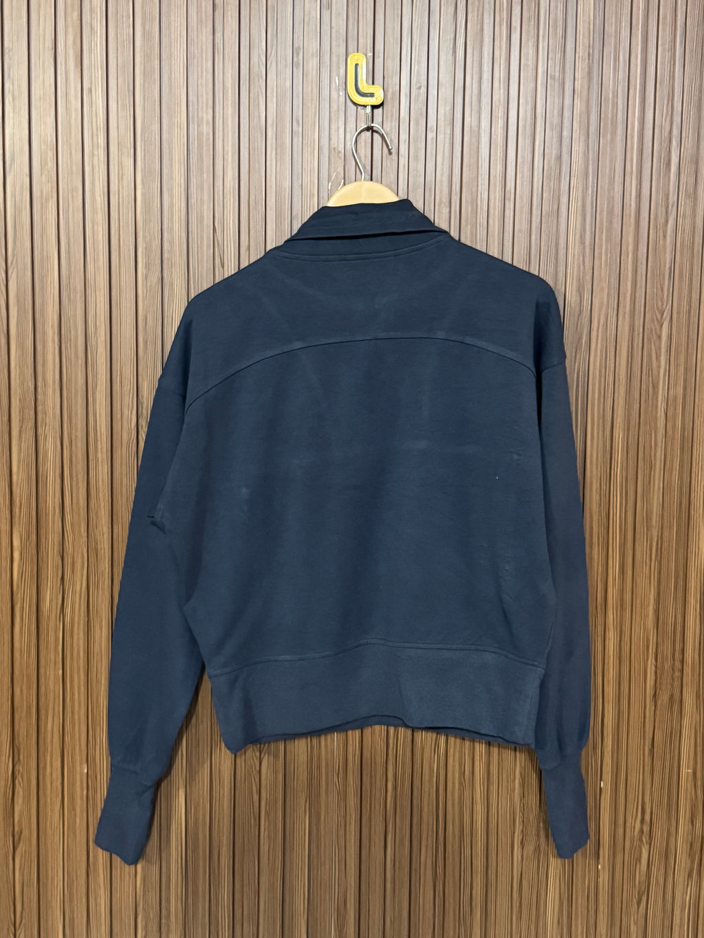 Chest 19 Length 20 Knit Winter Crop