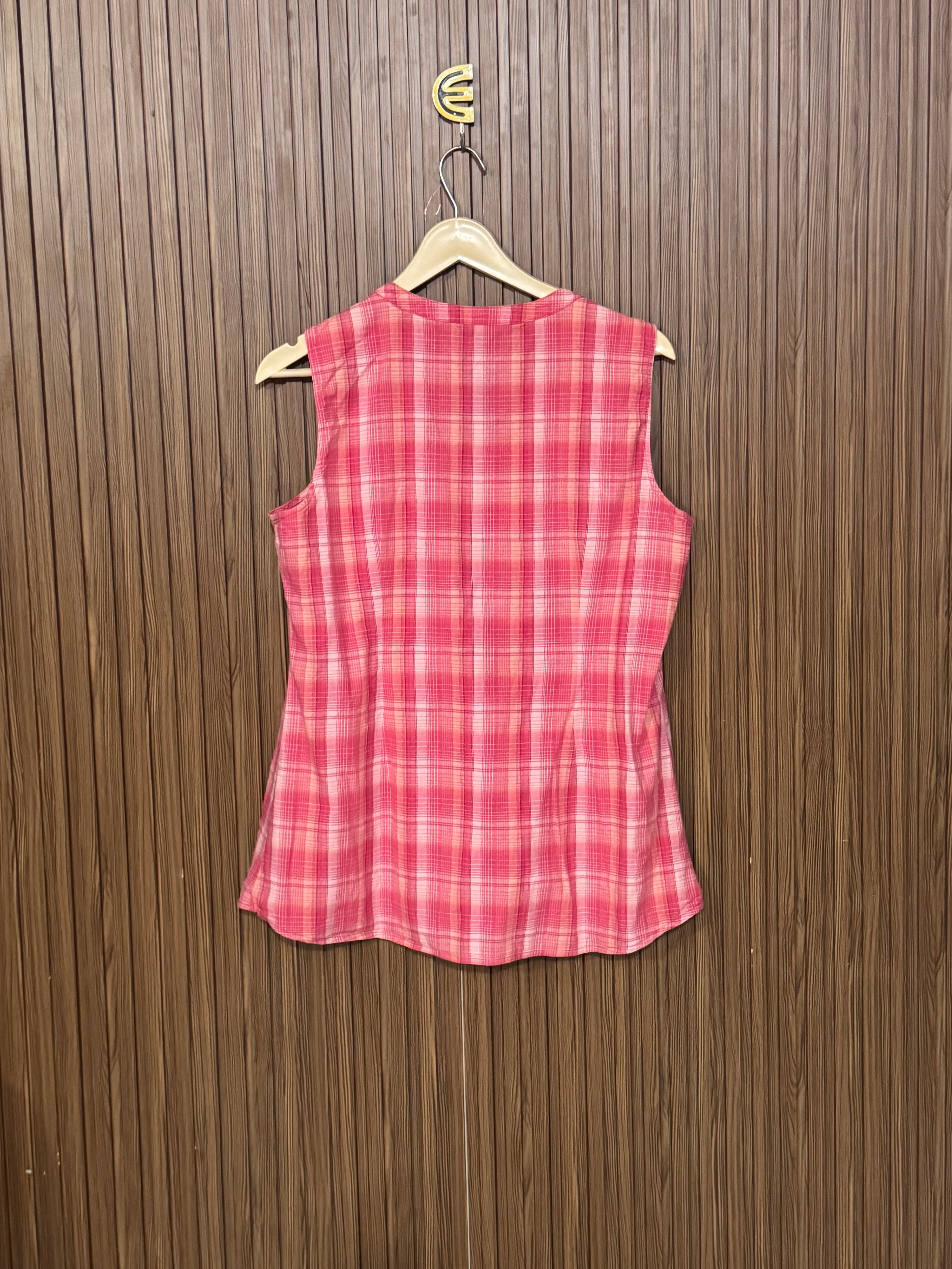 Chest 20 Length 26 Nova Shirt