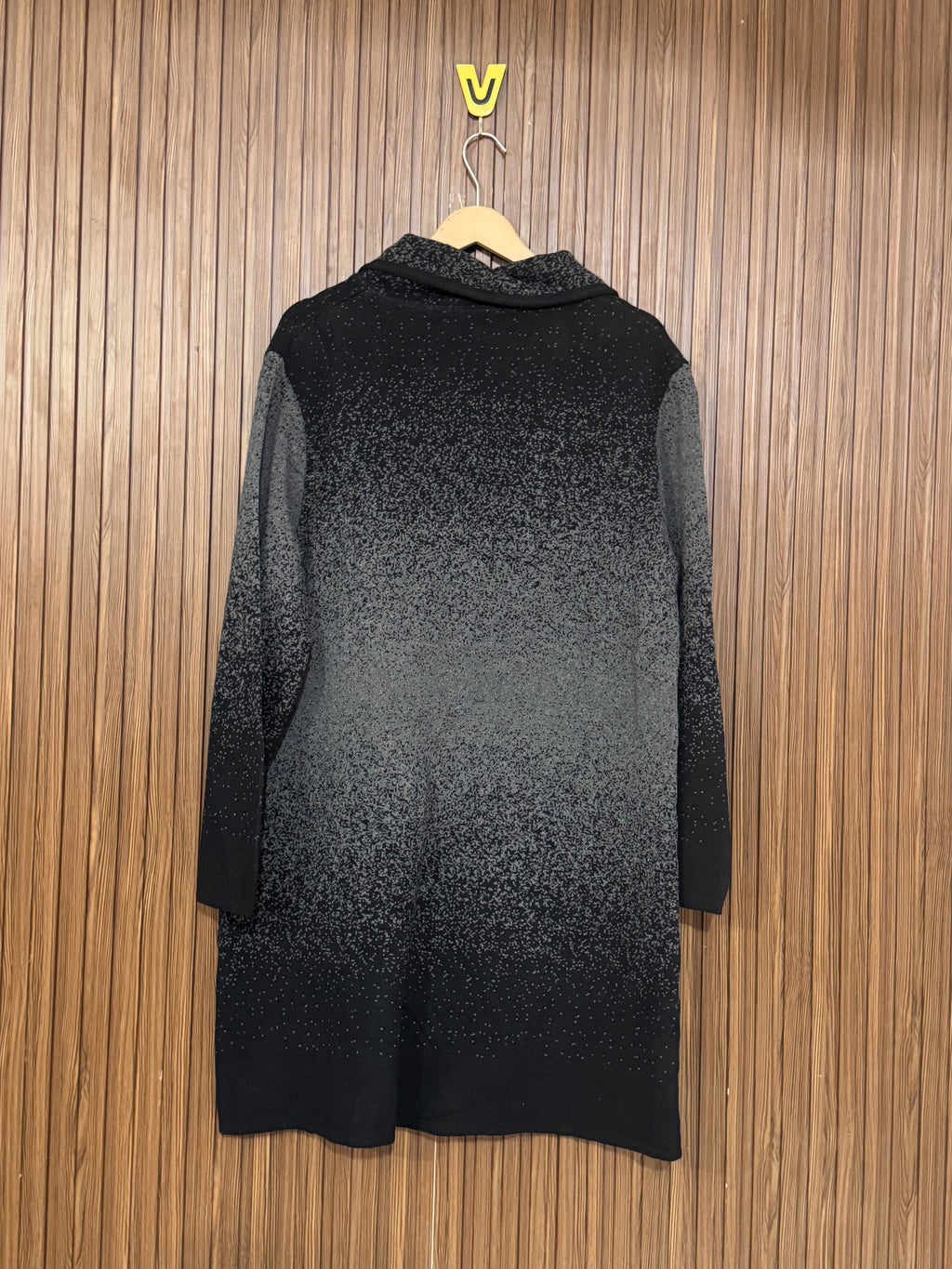Chest 22 Length 34 Loose Knit