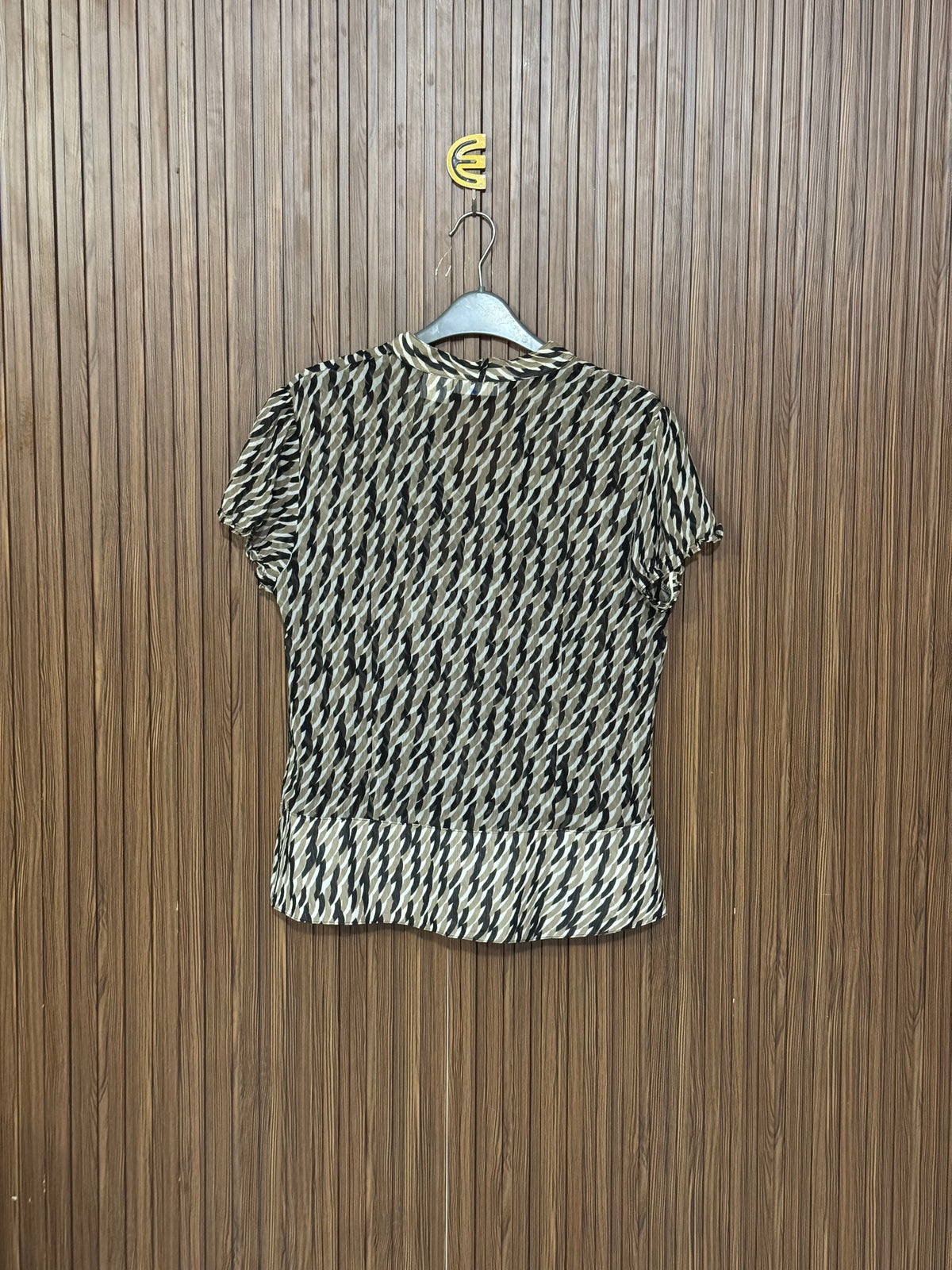 Chest 19 Length 24 Fabric Shifon Style Shirt