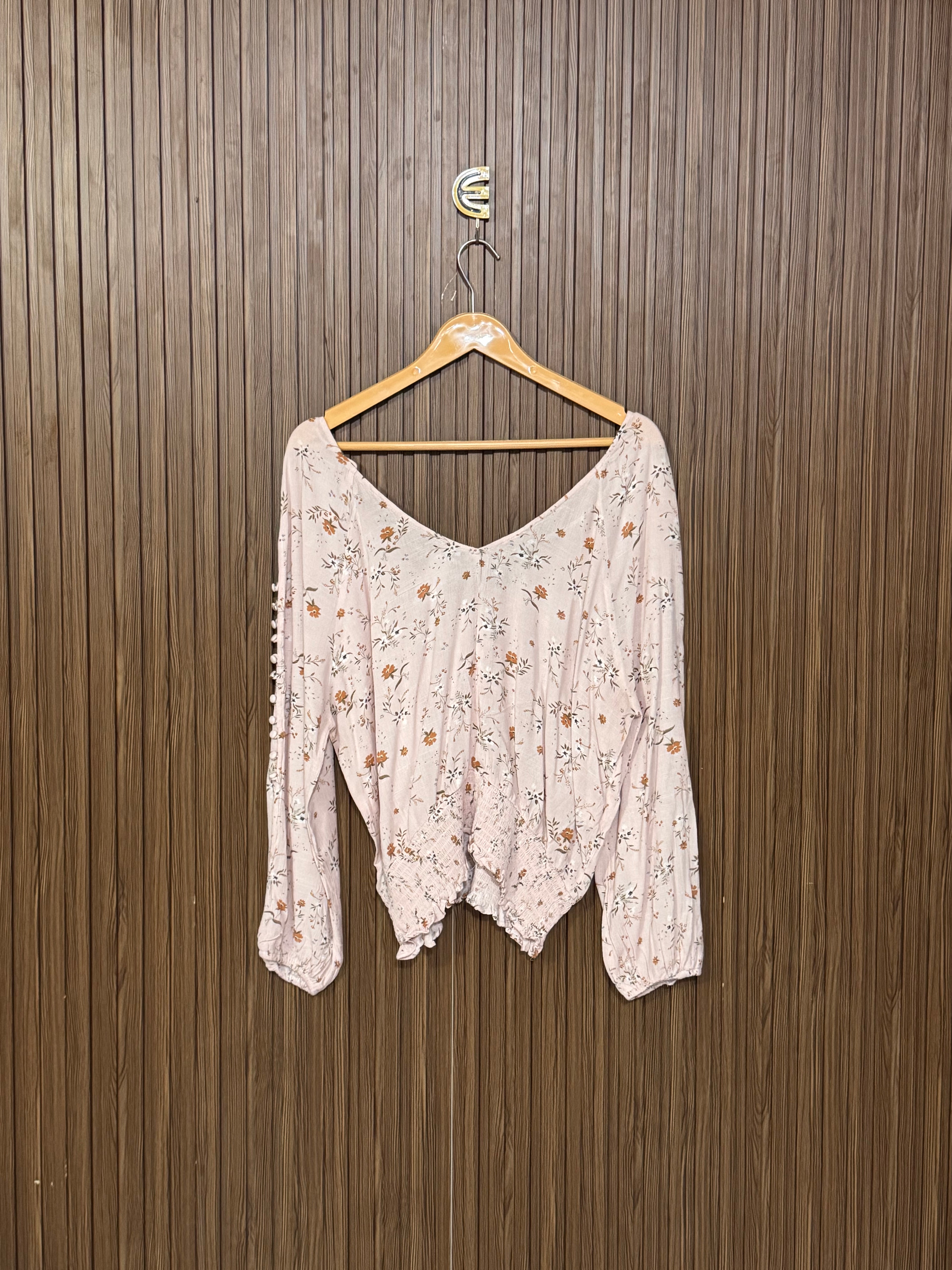 Chest 21 Length 23 Fabric Shifon Floral V Neck