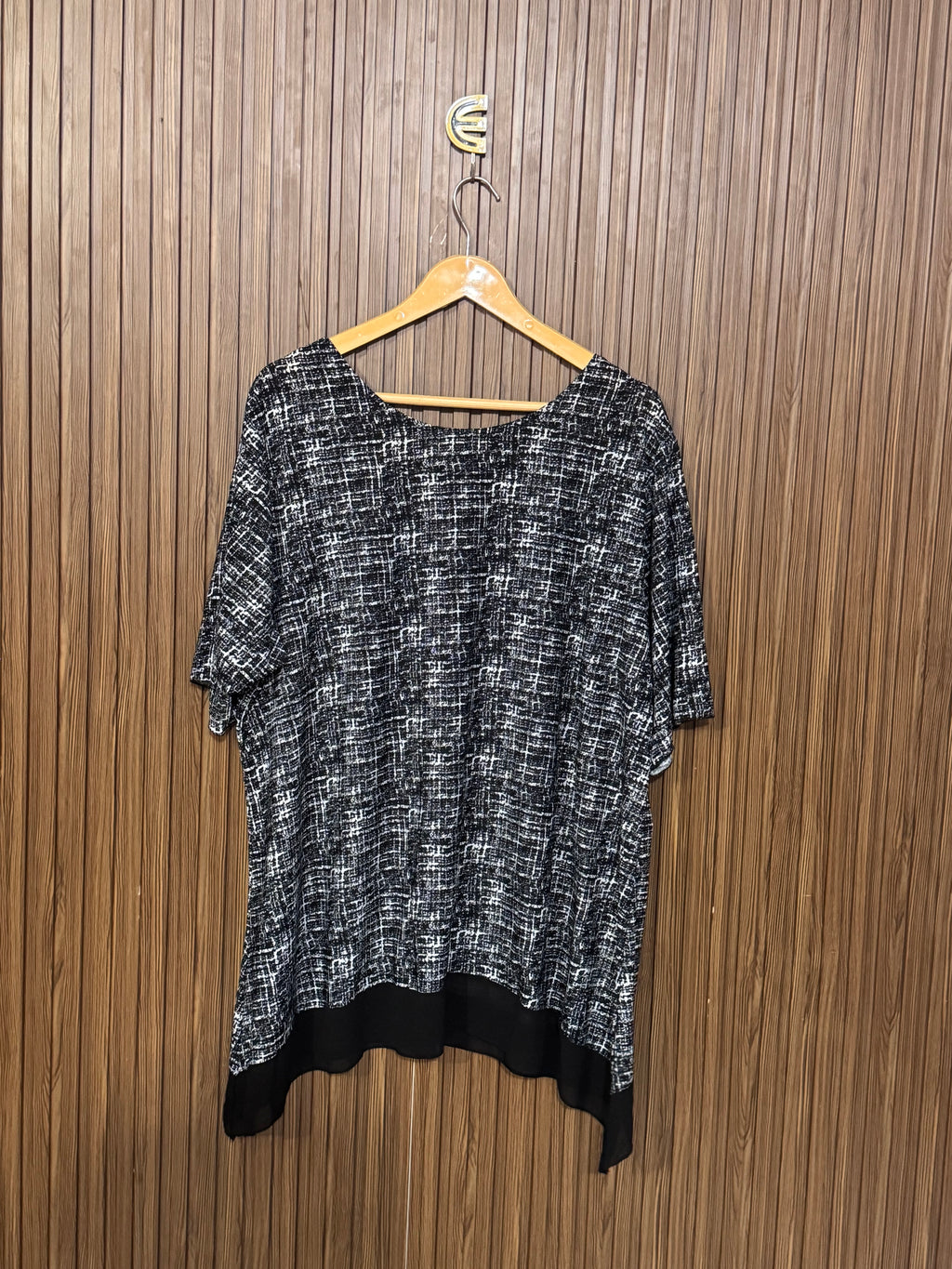 Chest 24 Length 29 Fabric Silk Black Sleeves