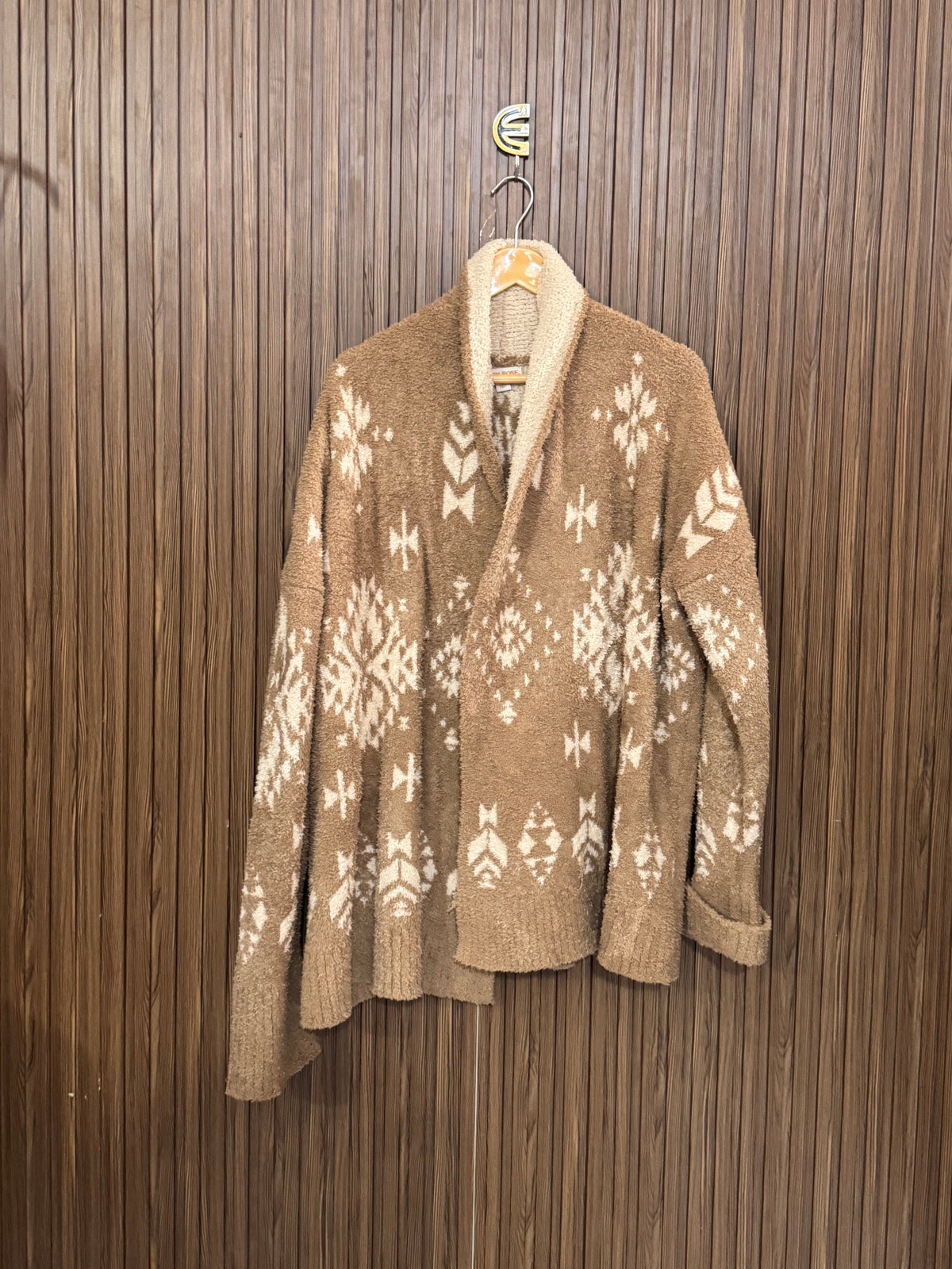 Chest Large Length 20 Winter Vibe