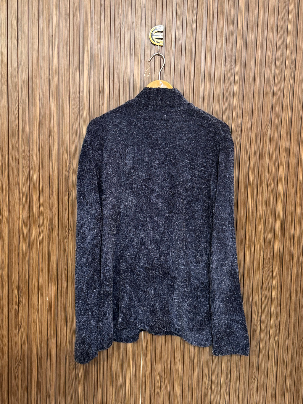 Chest 21 Length 27 Snow Charm