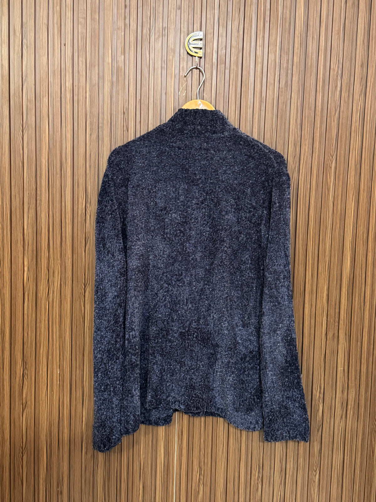 Chest 21 Length 27 Snow Charm