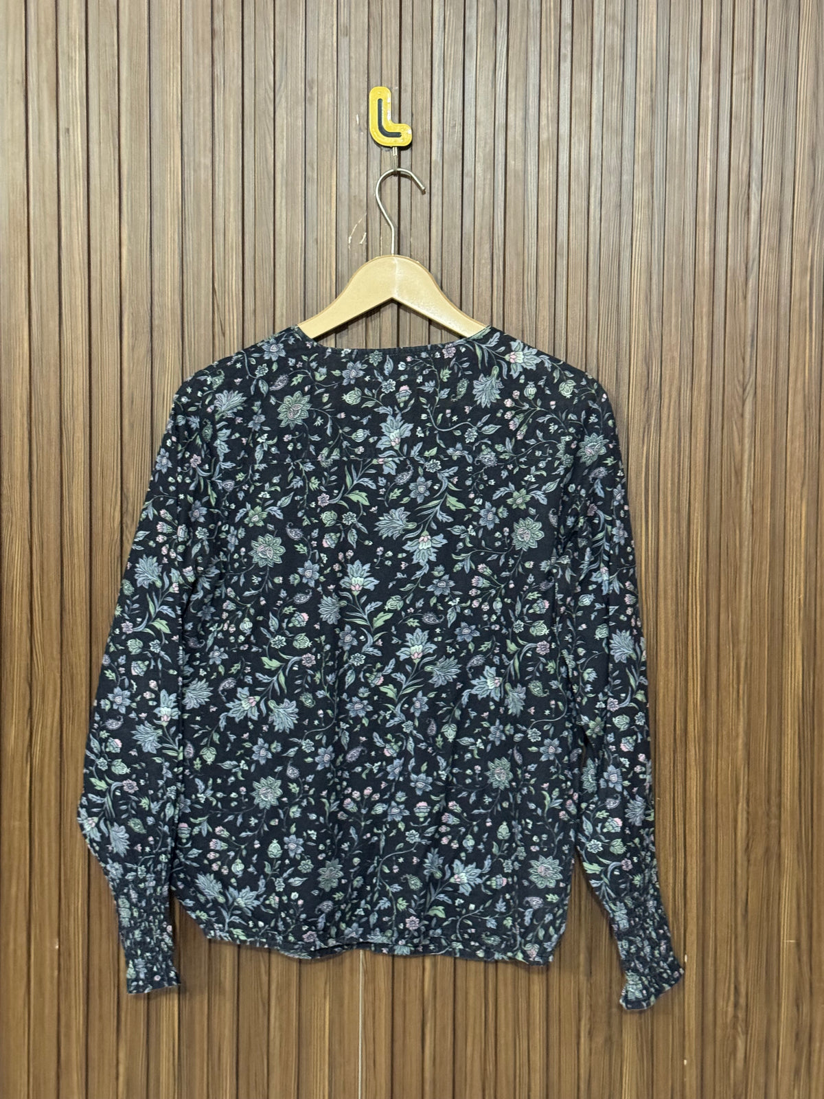 Chest 18 Length 23 Fabric Silk Wide Cuff Full Sleeves