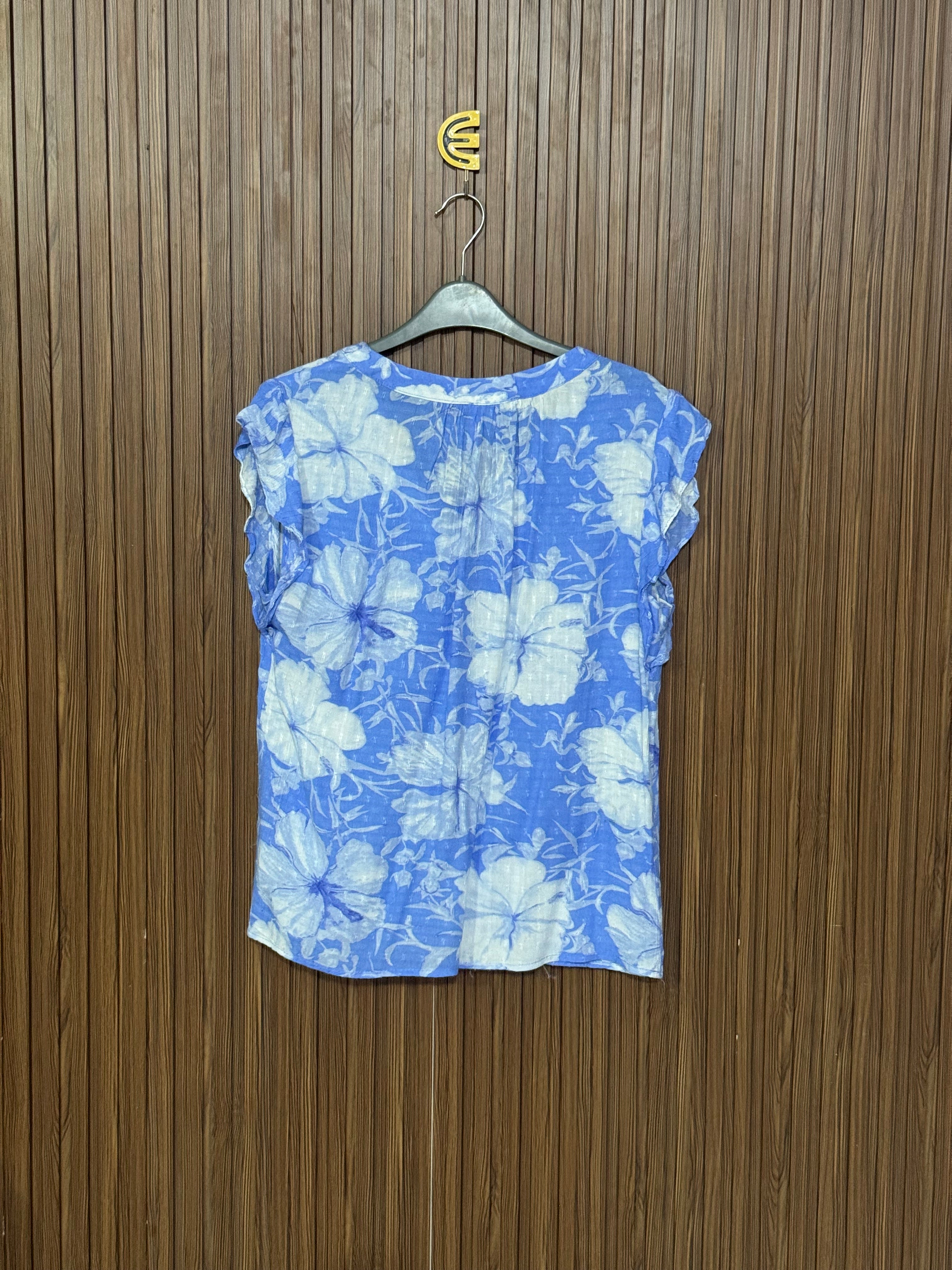 Elegant Blue V-Neck Sleeveless Top