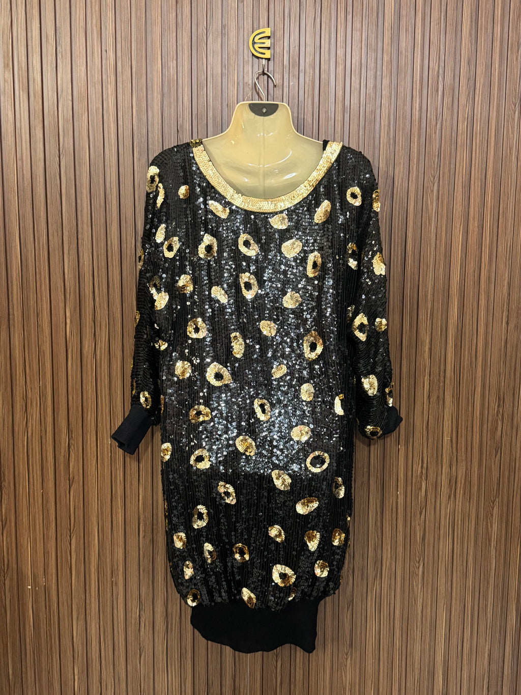 Chest 23 Length 36 Pearl Glow