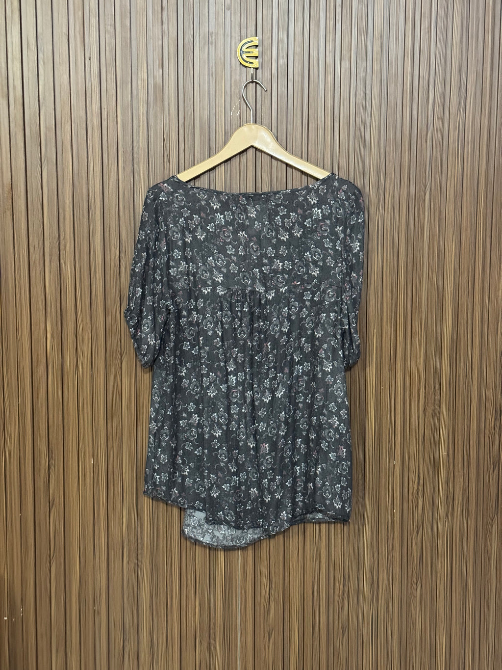 Chest 20 Length 26 Sofia Shirt