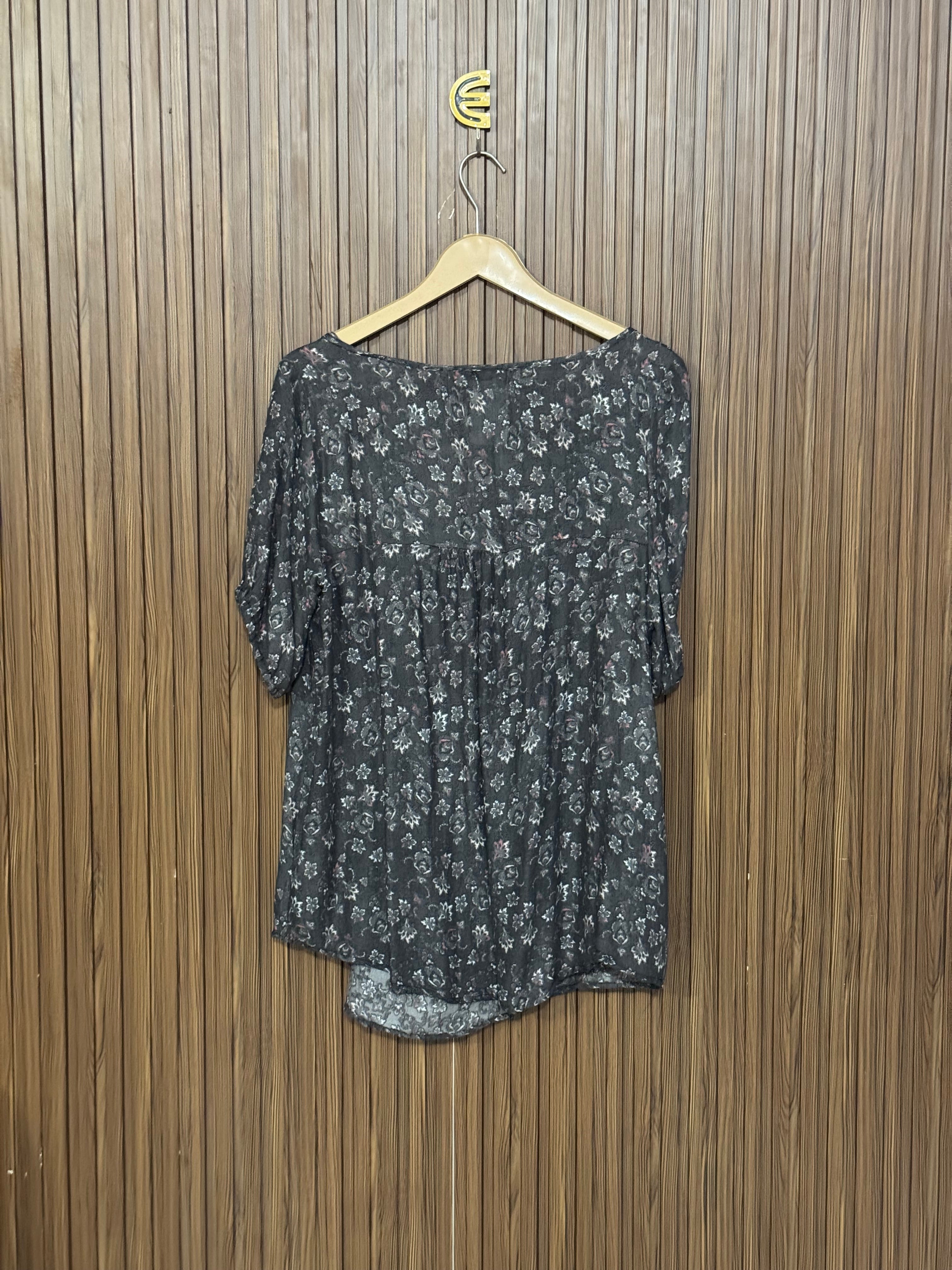 Chest 20 Length 26 Sofia Shirt