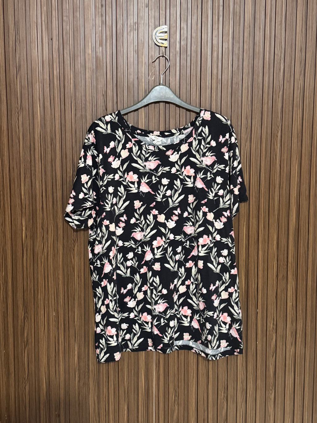 Chest 22 Length 27 Simple Graphic Shirt
