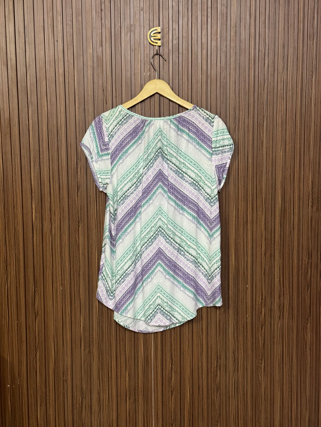 Chest 19 Length 25 Nina Shirt