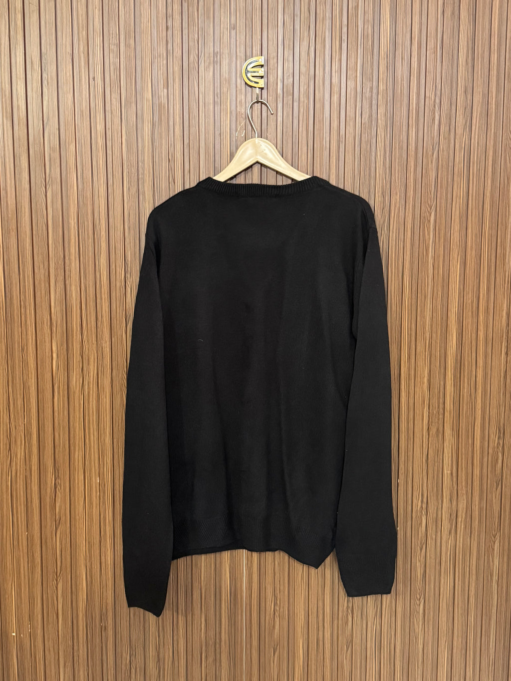 Chest 23 Length 28 Soft Sweater
