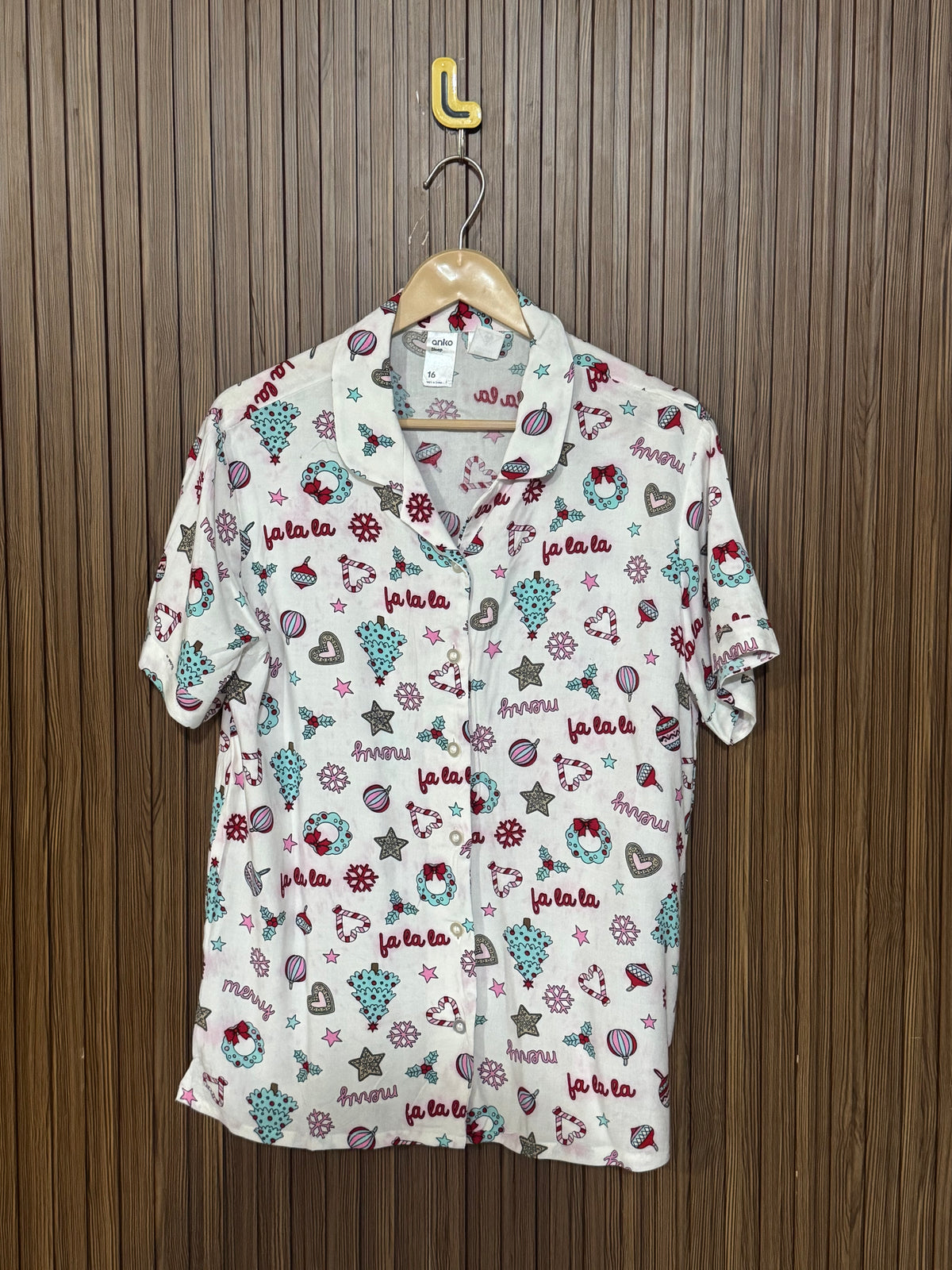 Chest 19 Length 24 Fabric Silk Lace TShirt