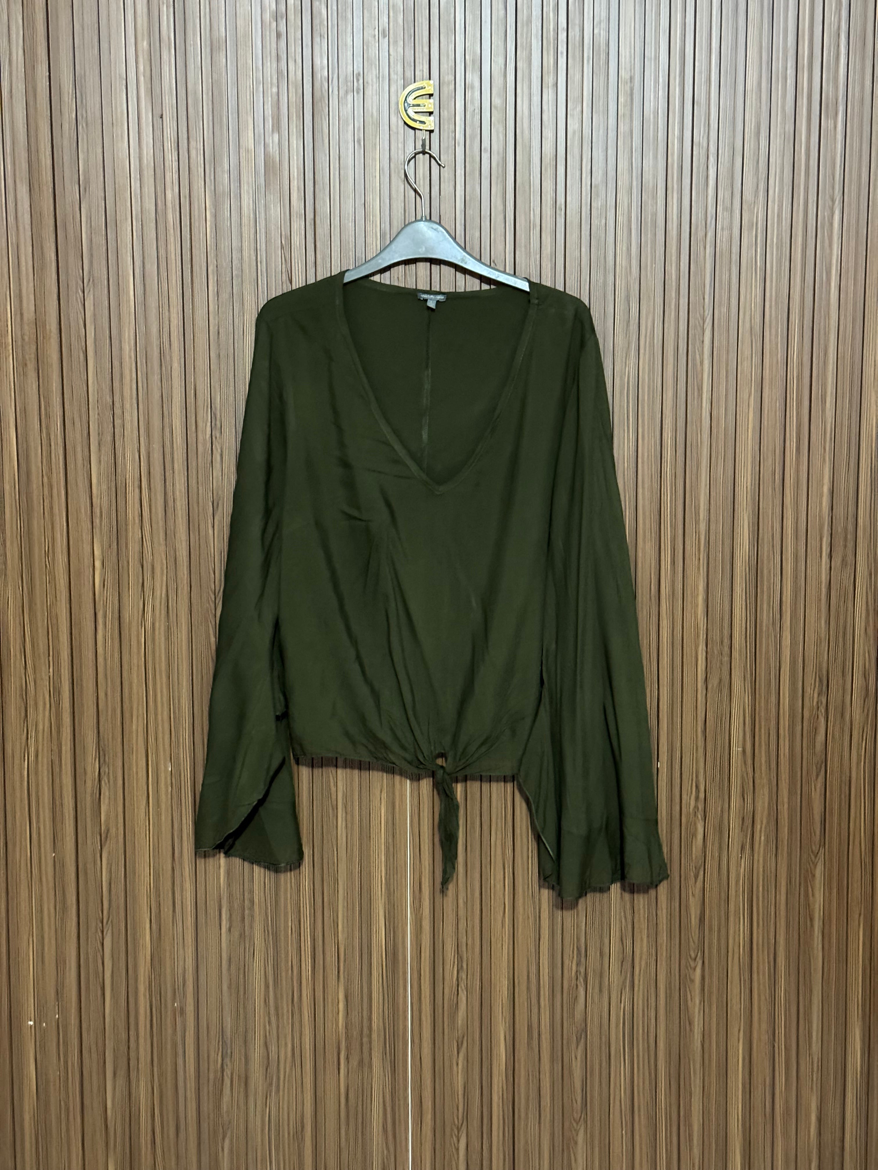 Chest 21 Length 22 Fabric nylon V-Neck Front Tie Top