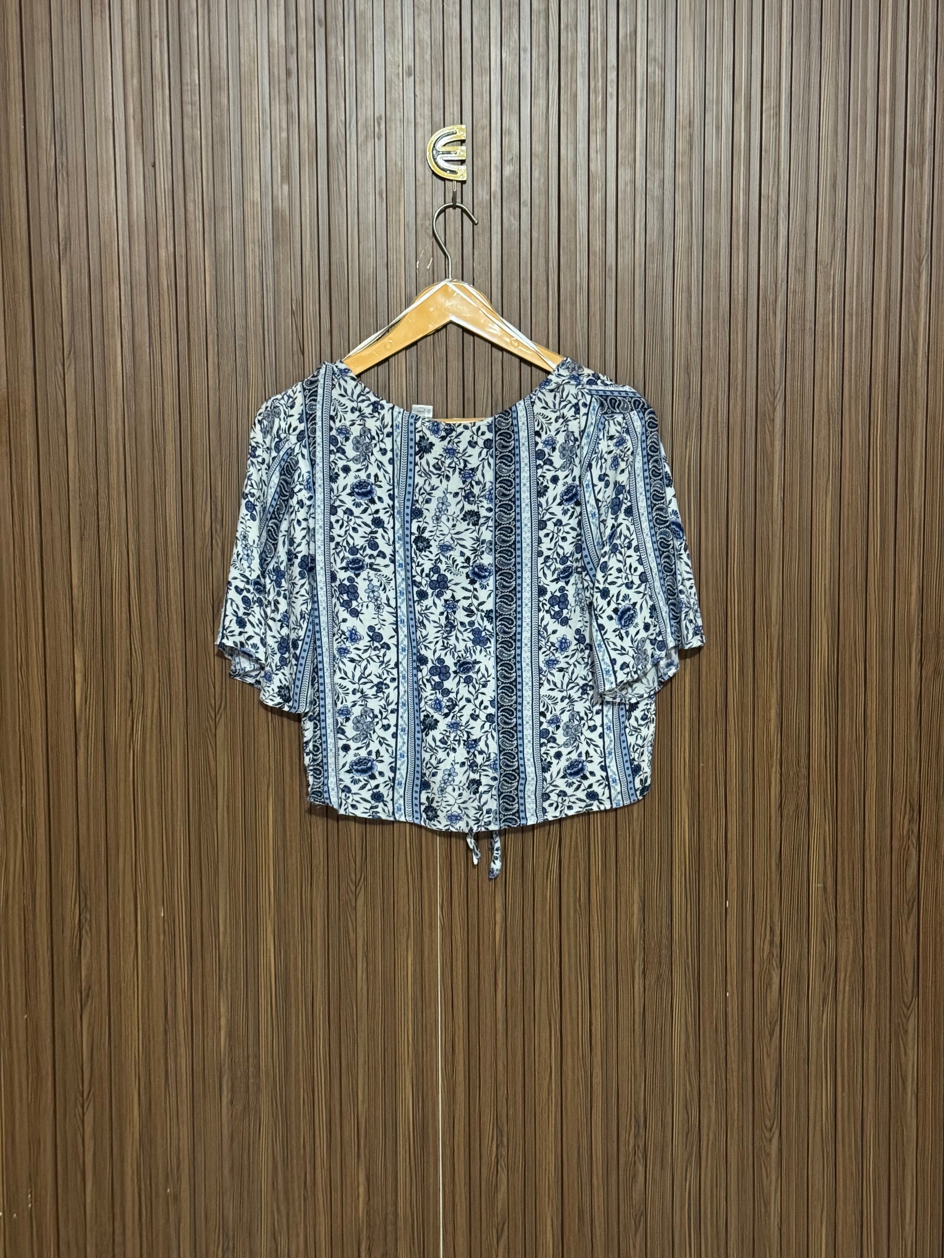 Chest 18 Length 19 Blue & White