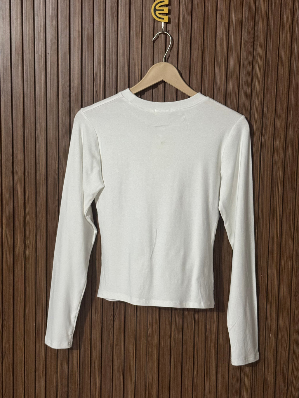 White Solid Casual Crop Top