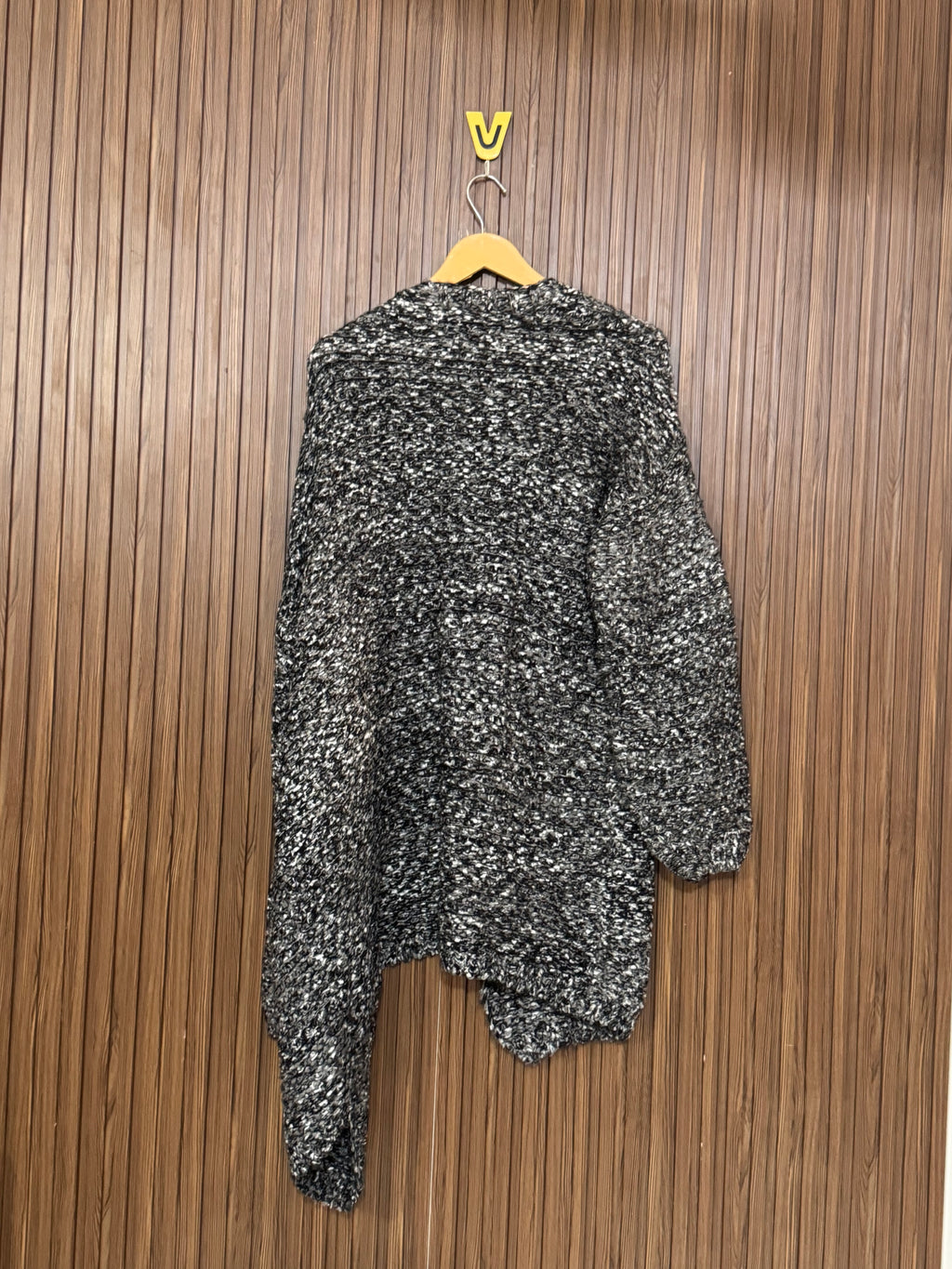 Chest Medium Length 34 Light Knit
