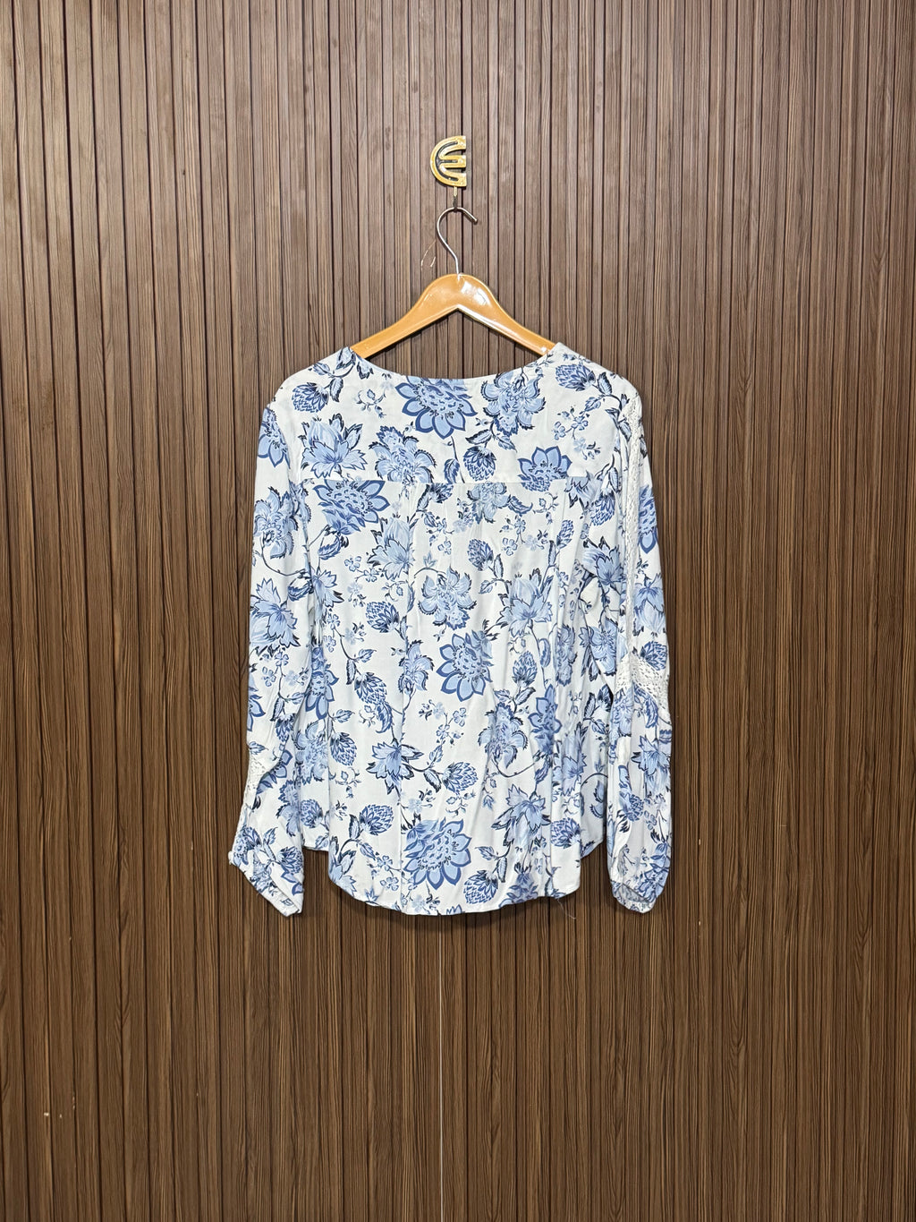 Chest 21 Length 24 Fabric Silk Casual Knit Top