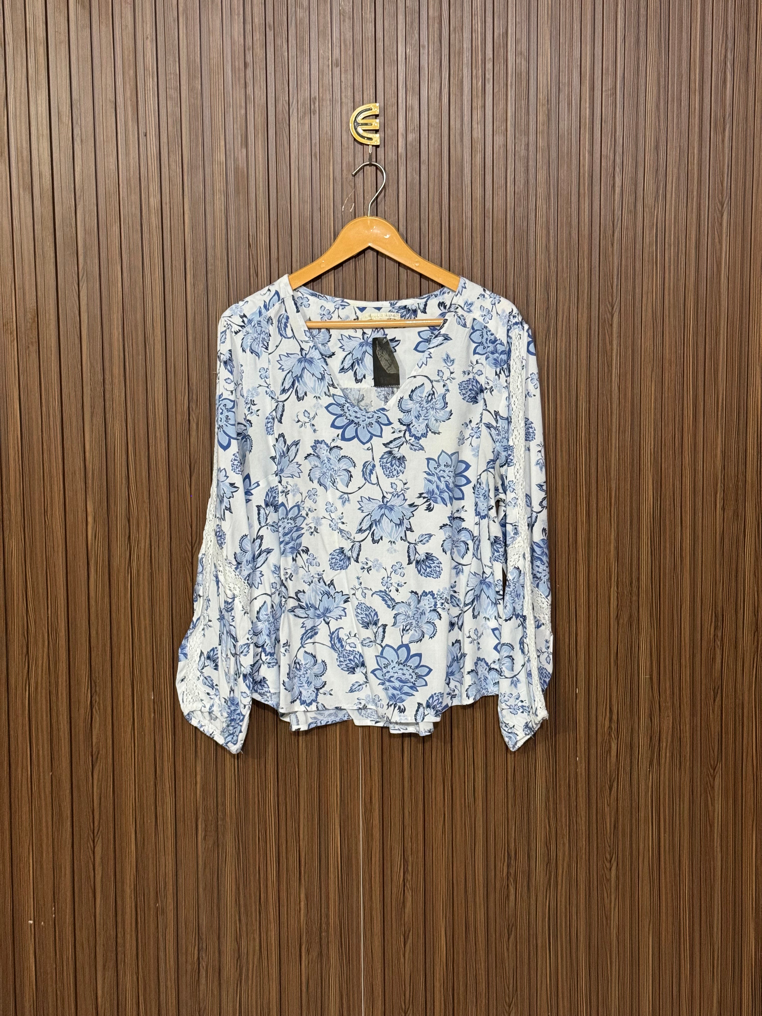 Chest 21 Length 24 Fabric Silk Casual Knit Top