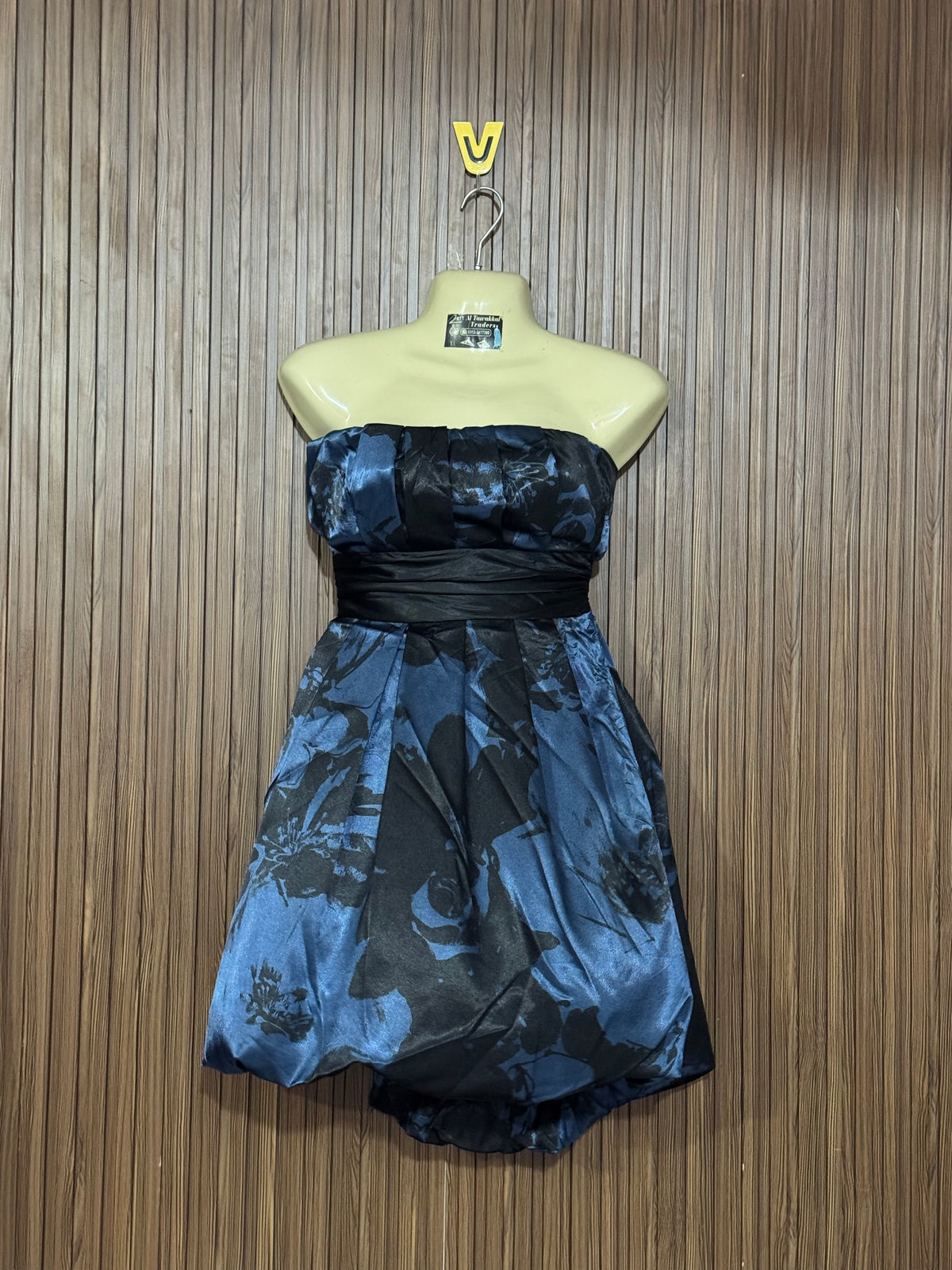 Chest 16 Length 24 Fabric Silk Velvet Radiance