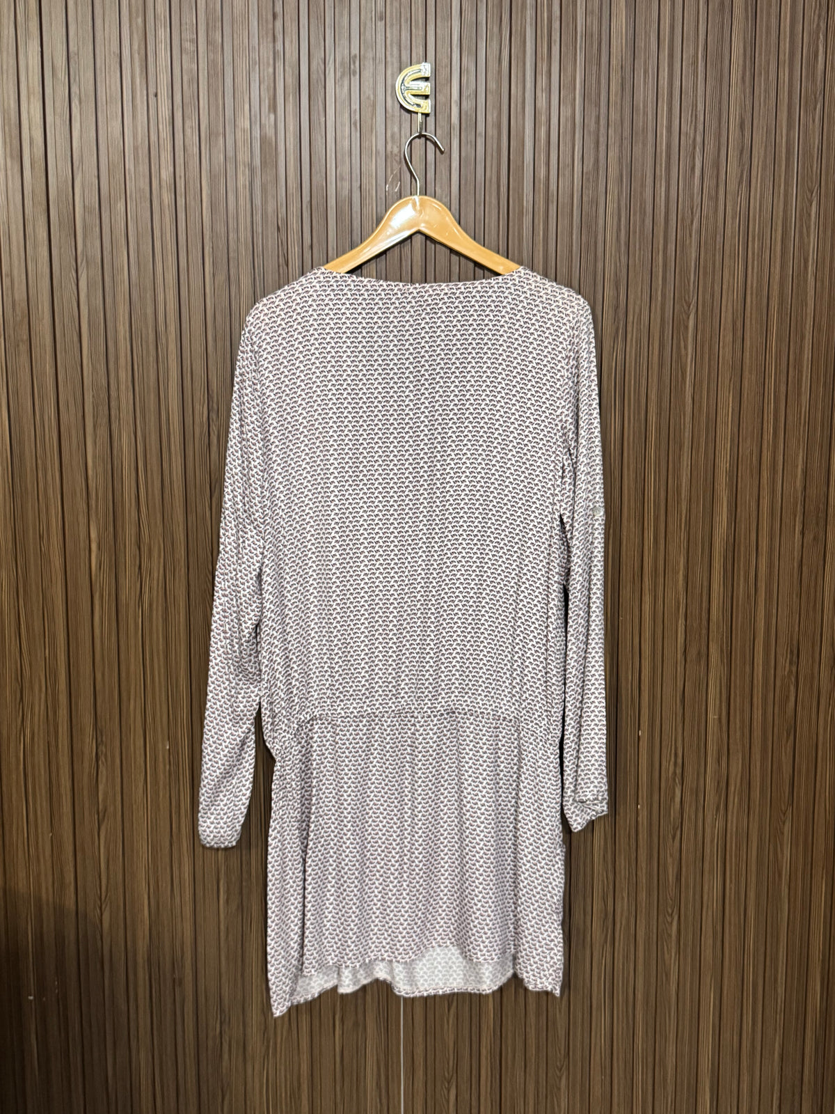 Chest 19 Length 23 Fabric lilen Modern Fit Top
