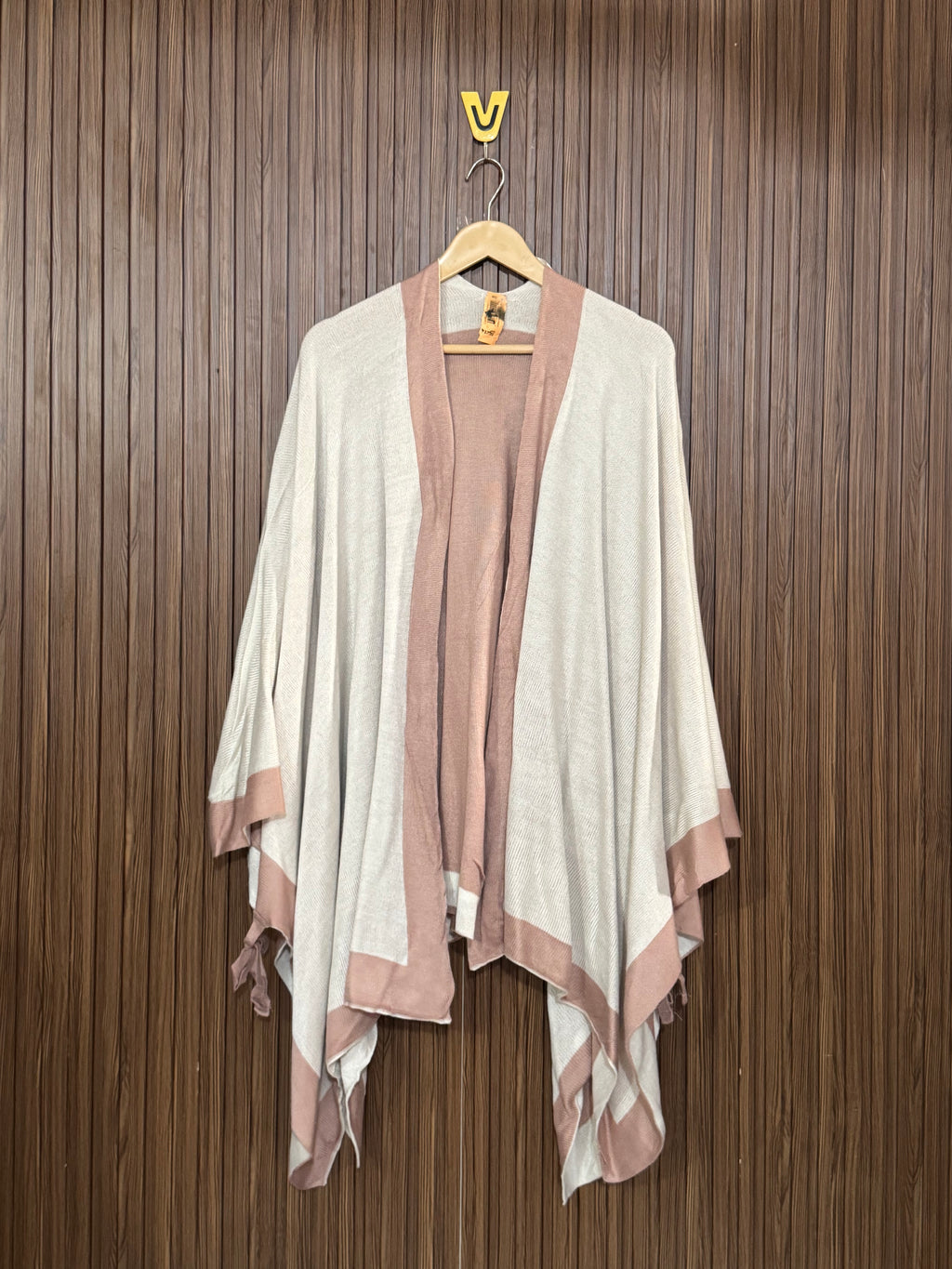 Western Winter Charm Shawl