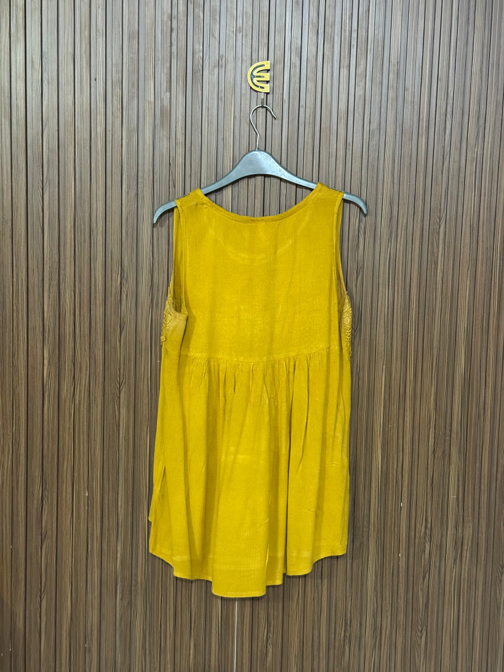Casual Yellow Sleeveless Top