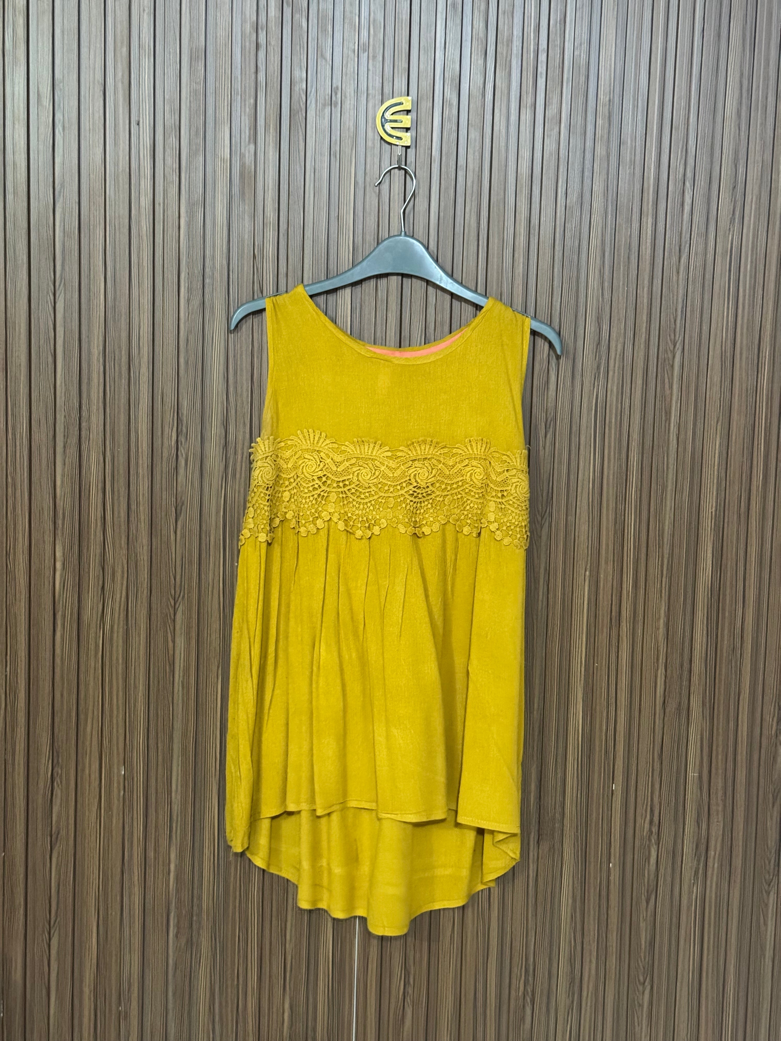 Casual Yellow Sleeveless Top