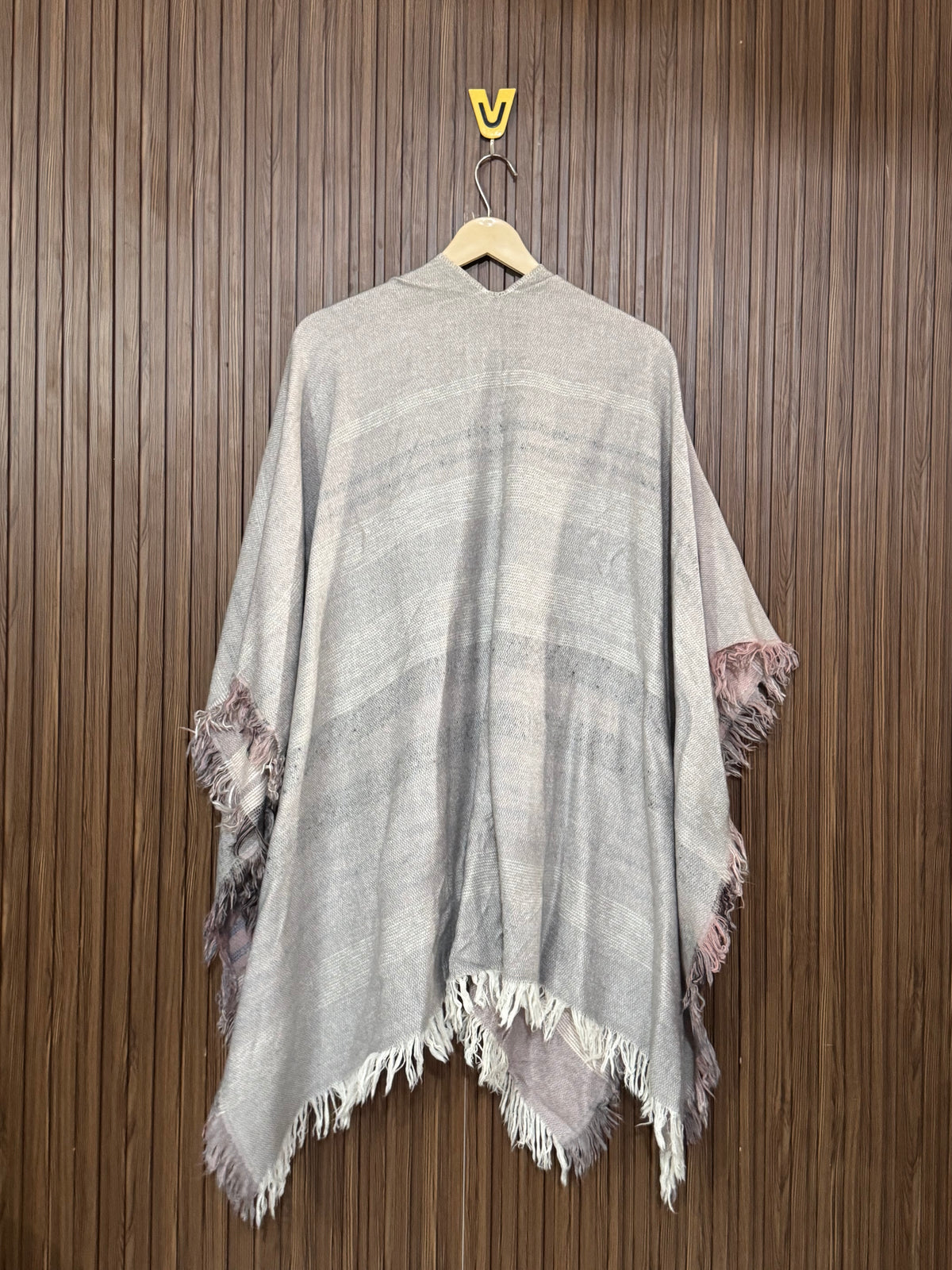 Western Floral Grace Shawl