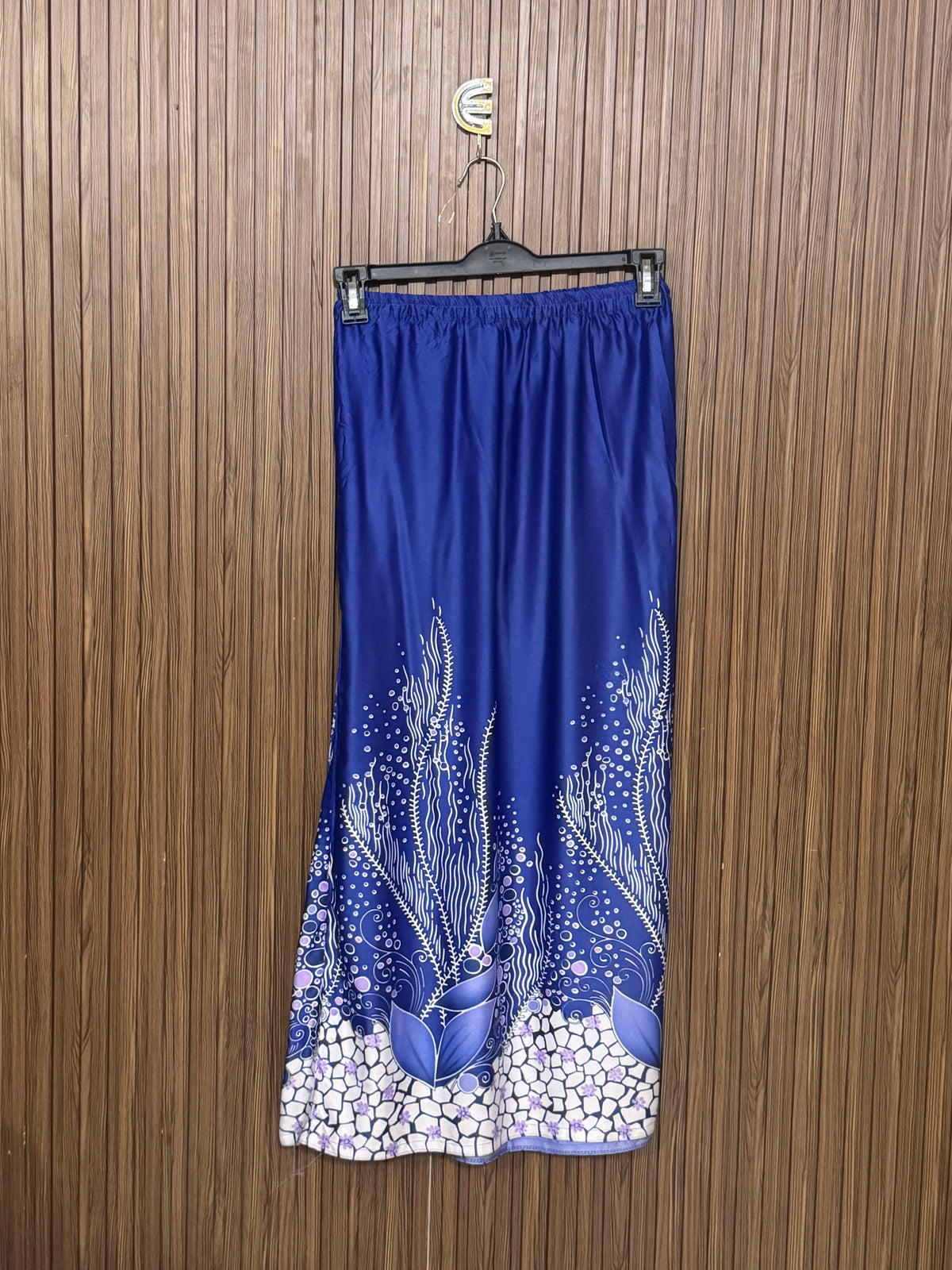 Waist 28 to 32 Length 36 Fabric Silk Easy Skirt