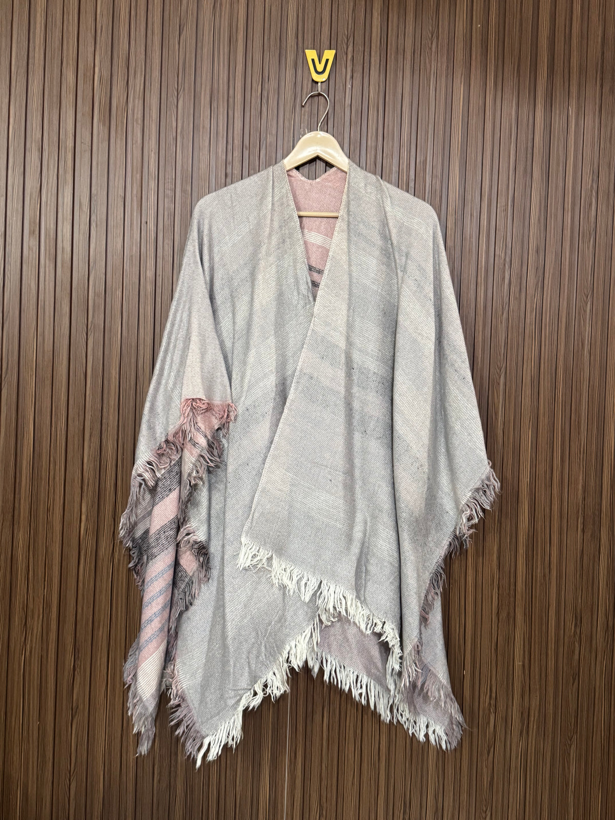Western Floral Grace Shawl